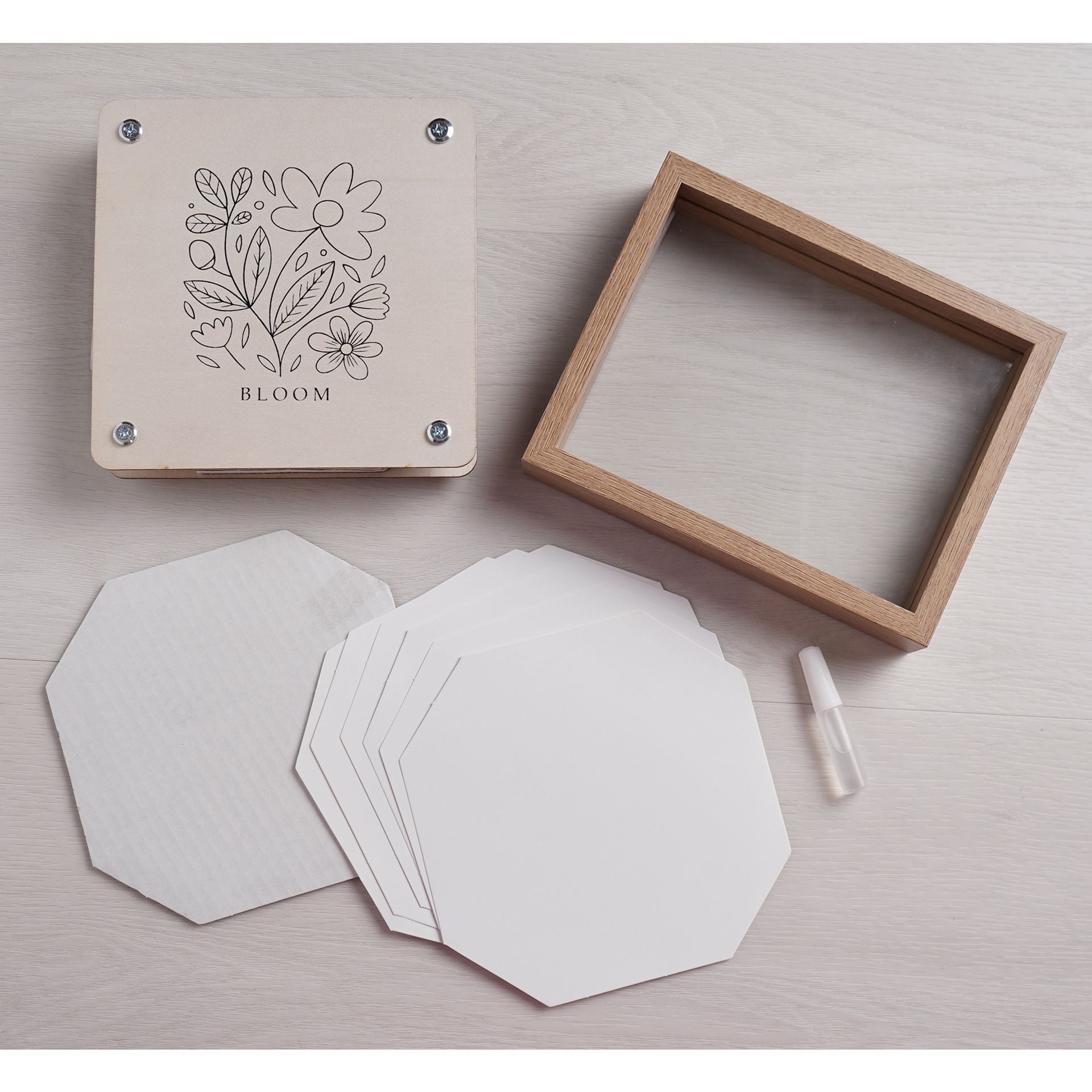 Apples To Pears Flower Press & Frame Kit