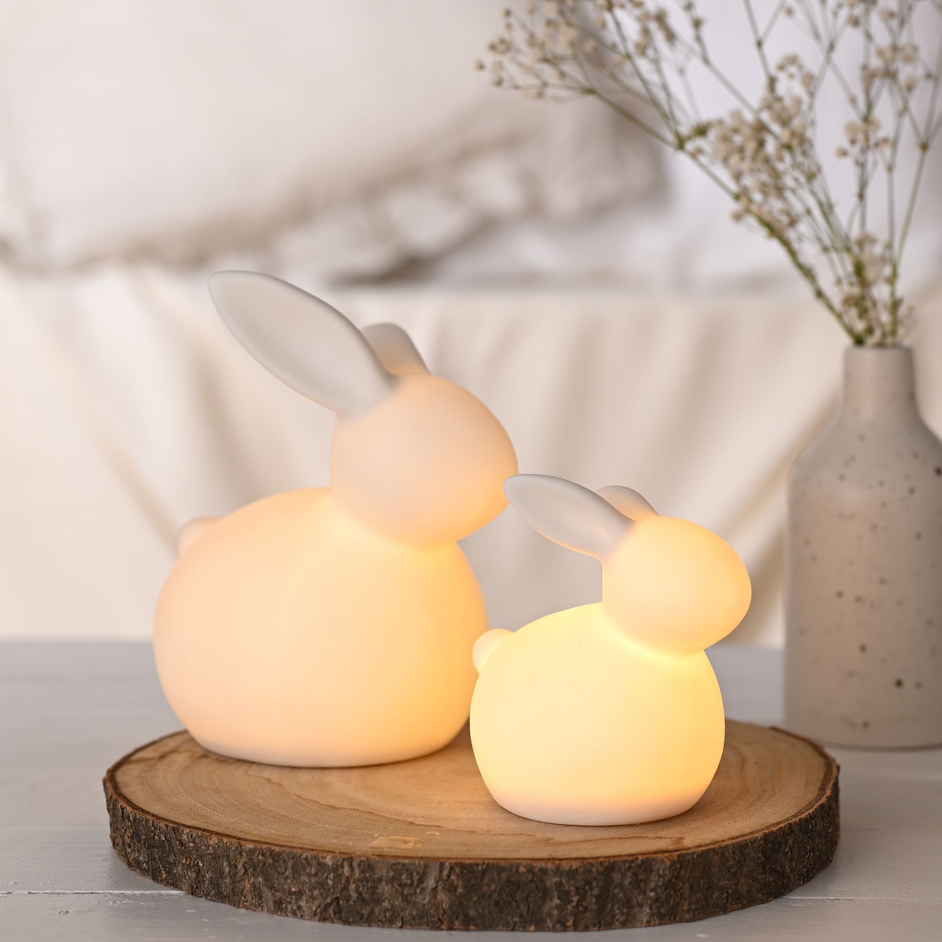 Eggs-traordinary Gifting LED Ceramic Bunny Light 15cm