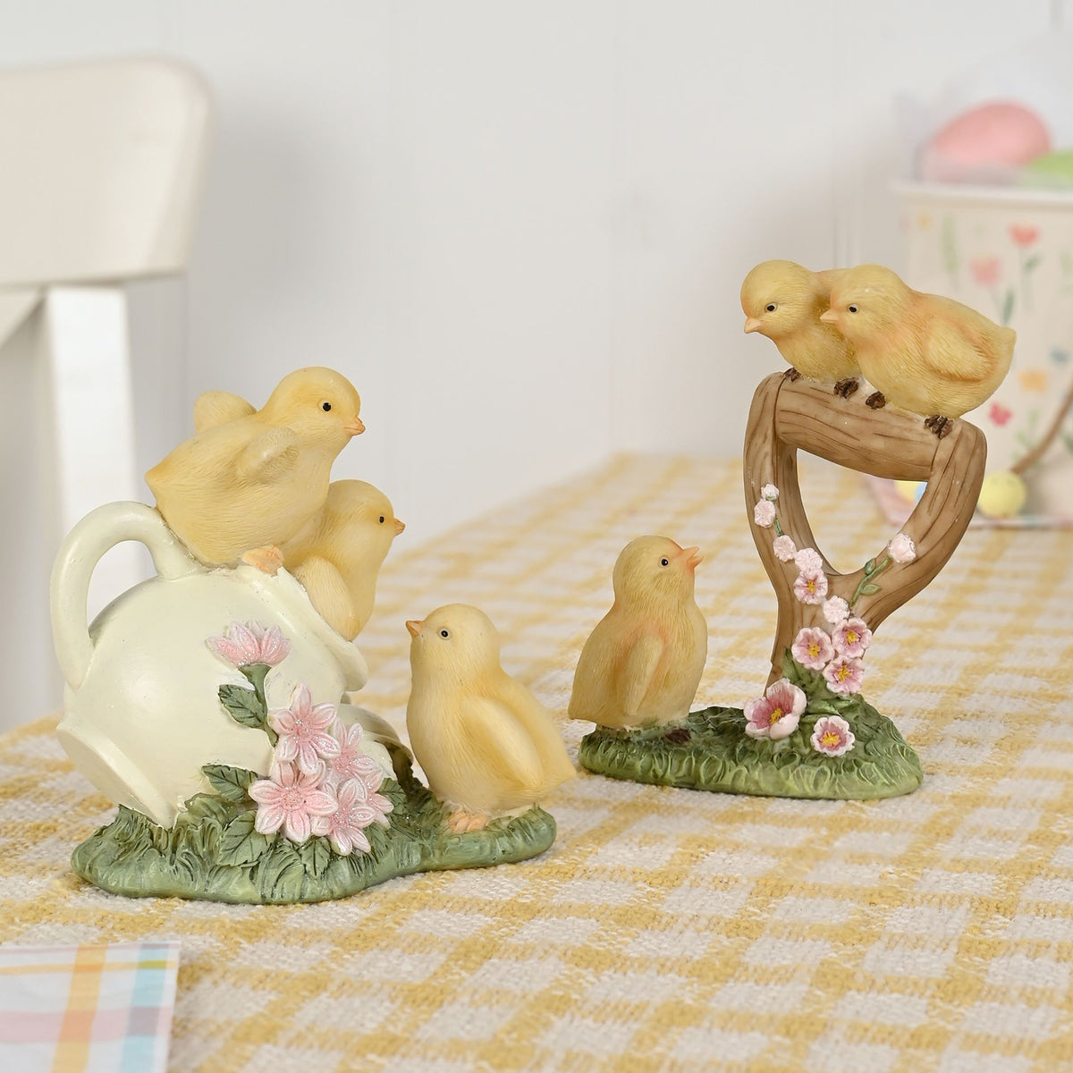 The Eggs-traordinary Gifting Co Figurine - Chicks & Shovel