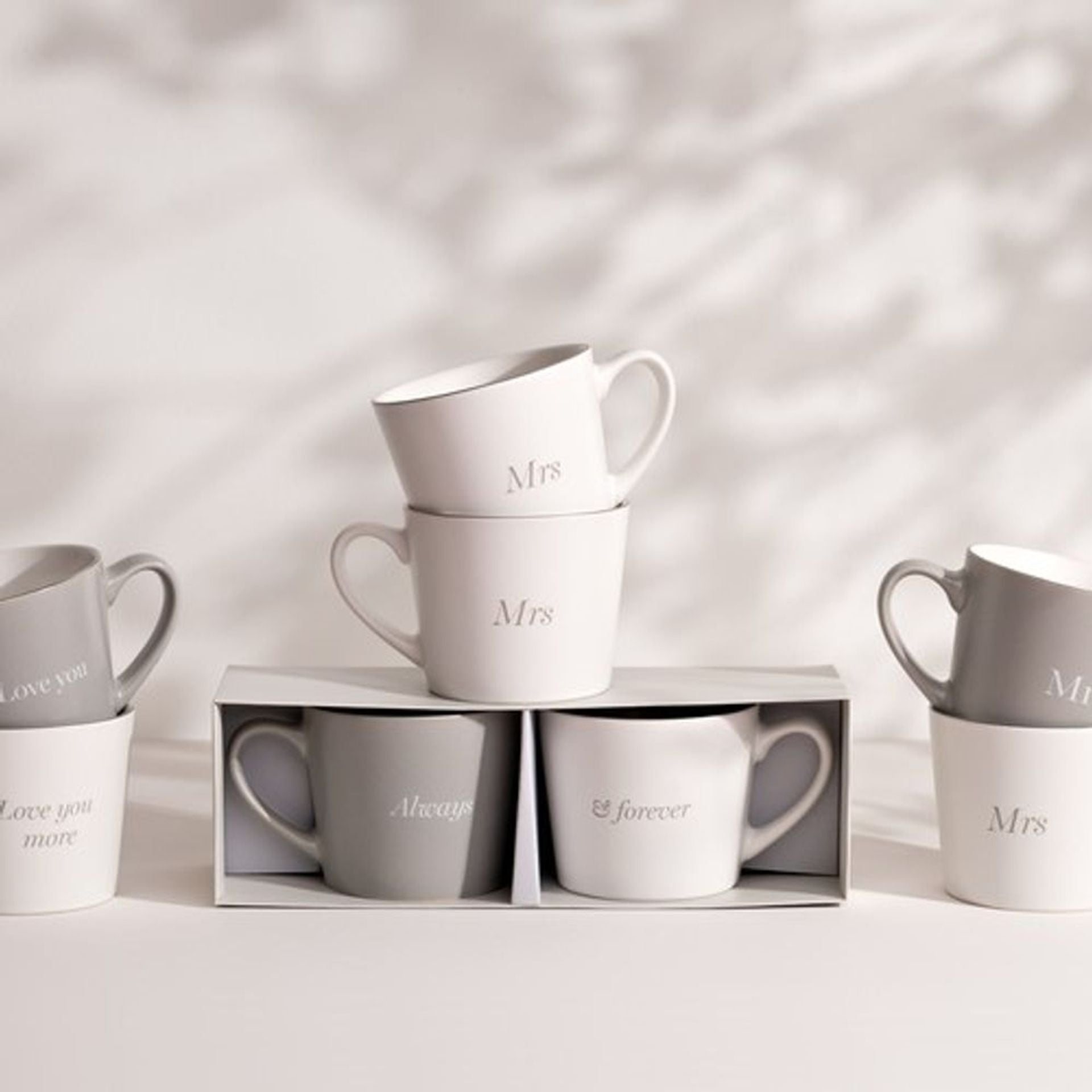 Amore Set of 2 Grey & White Mugs - Mr & Mrs