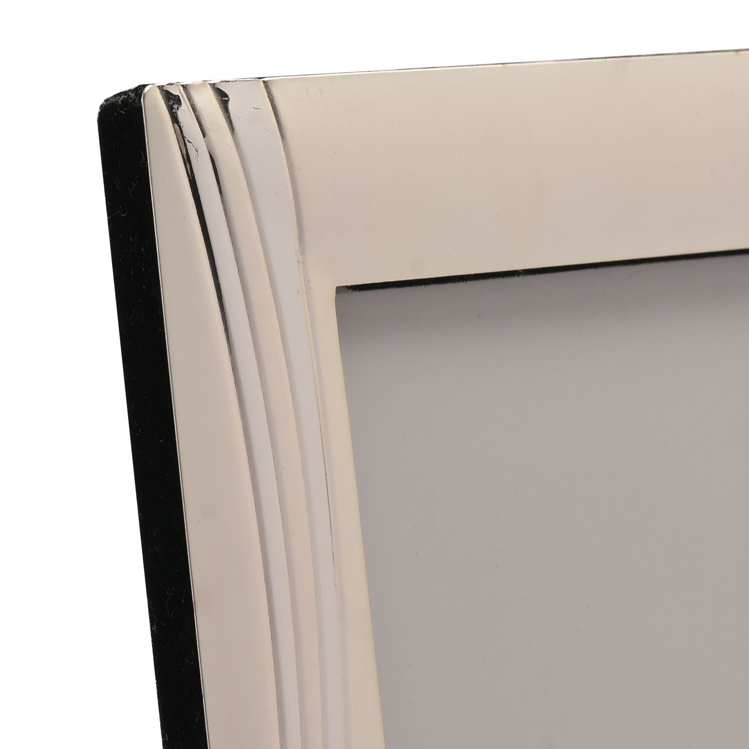 Satin Silverplated Photoframe - Shiny Wavy Design 4" x 6"