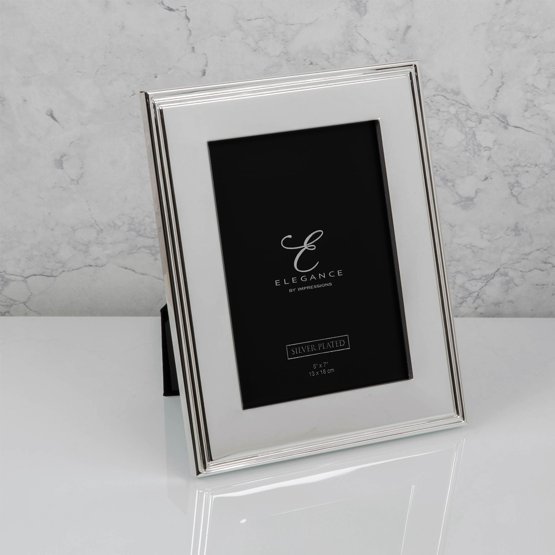 Elegance Silverplated Rib Edge Frame 5" x 7" Gift Boxed