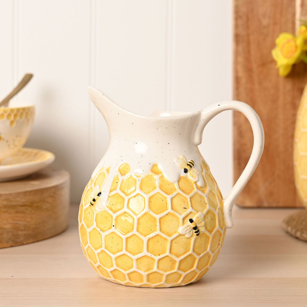 Hestia Bee Hive Jug