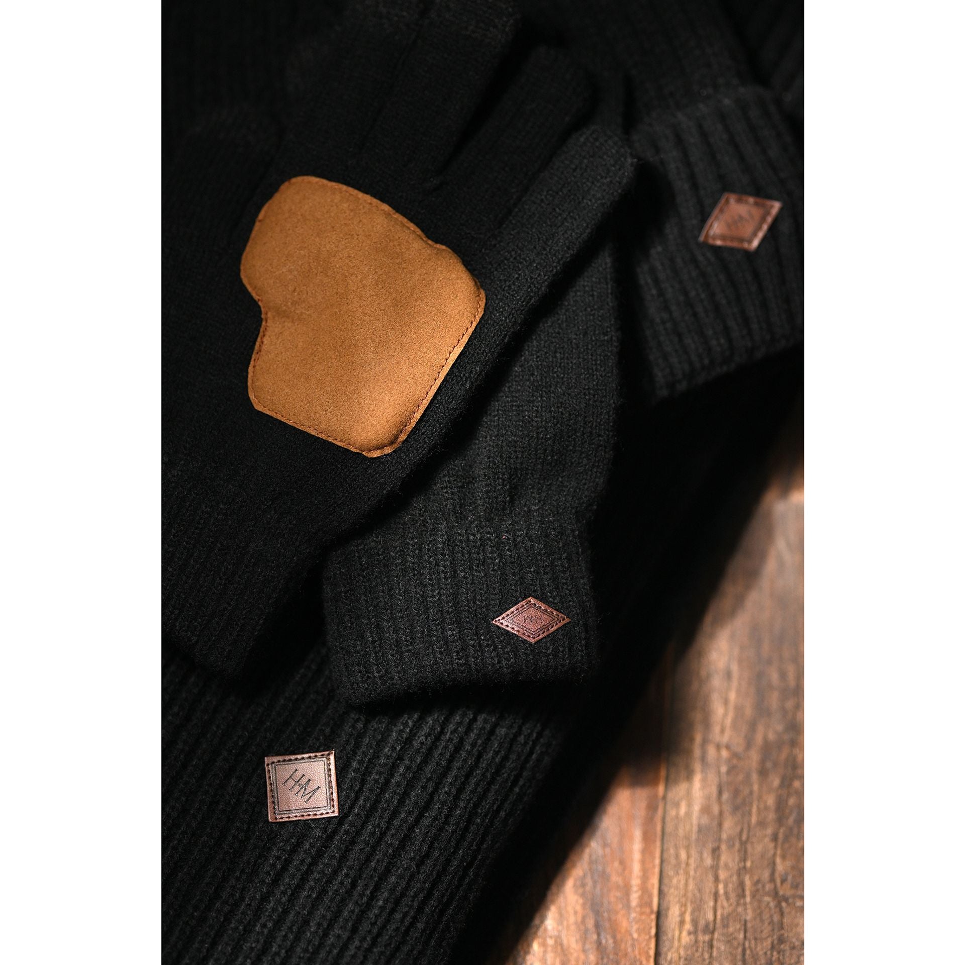 Harvey Makin Layers Hat, Gloves and Scarf Gift Set - Black