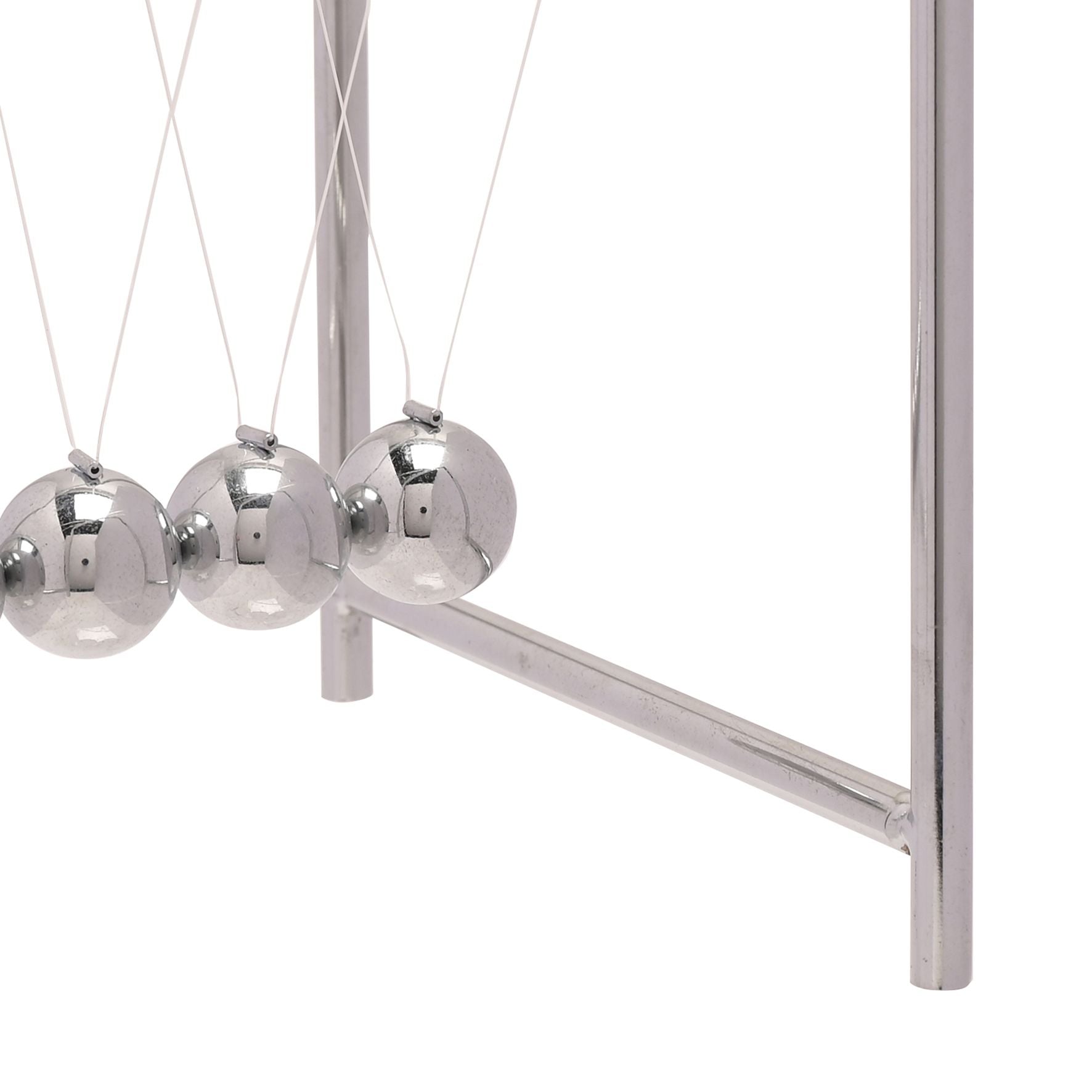 Harvey Makin Collection - Newton's Cradle 14 x 18cm