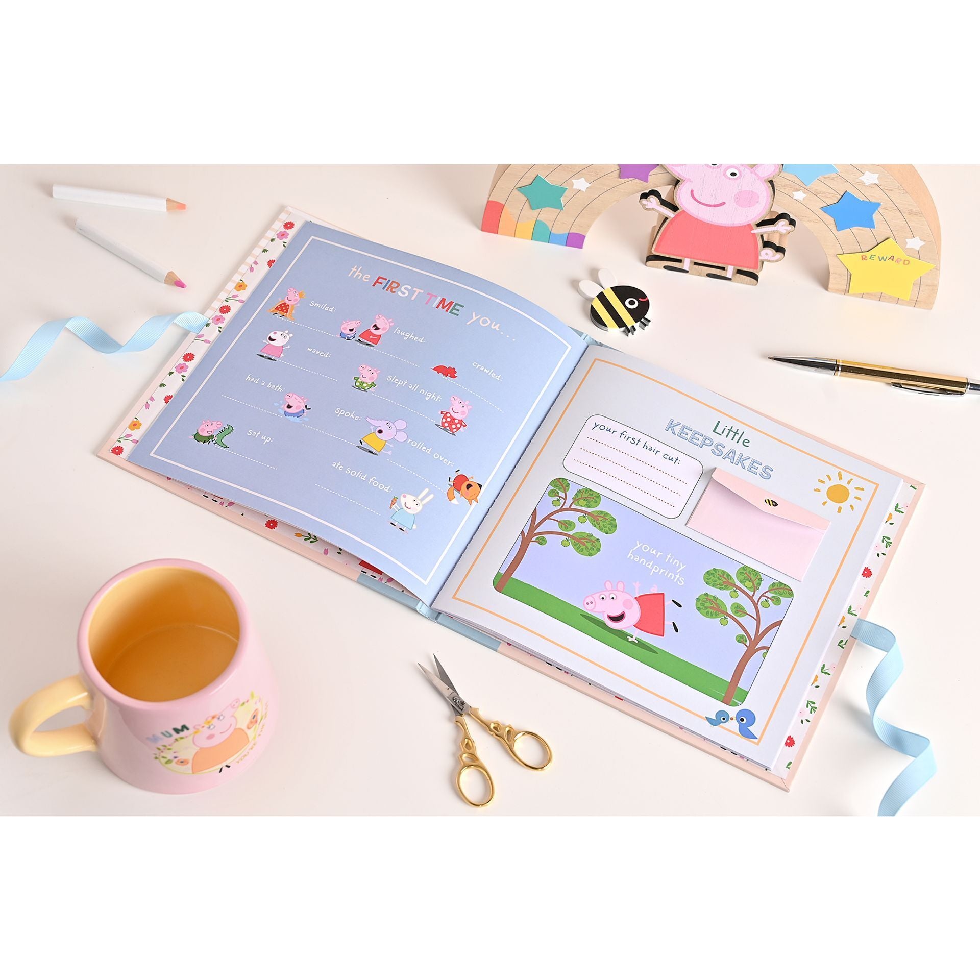 Peppa Pig My First Year Record Book