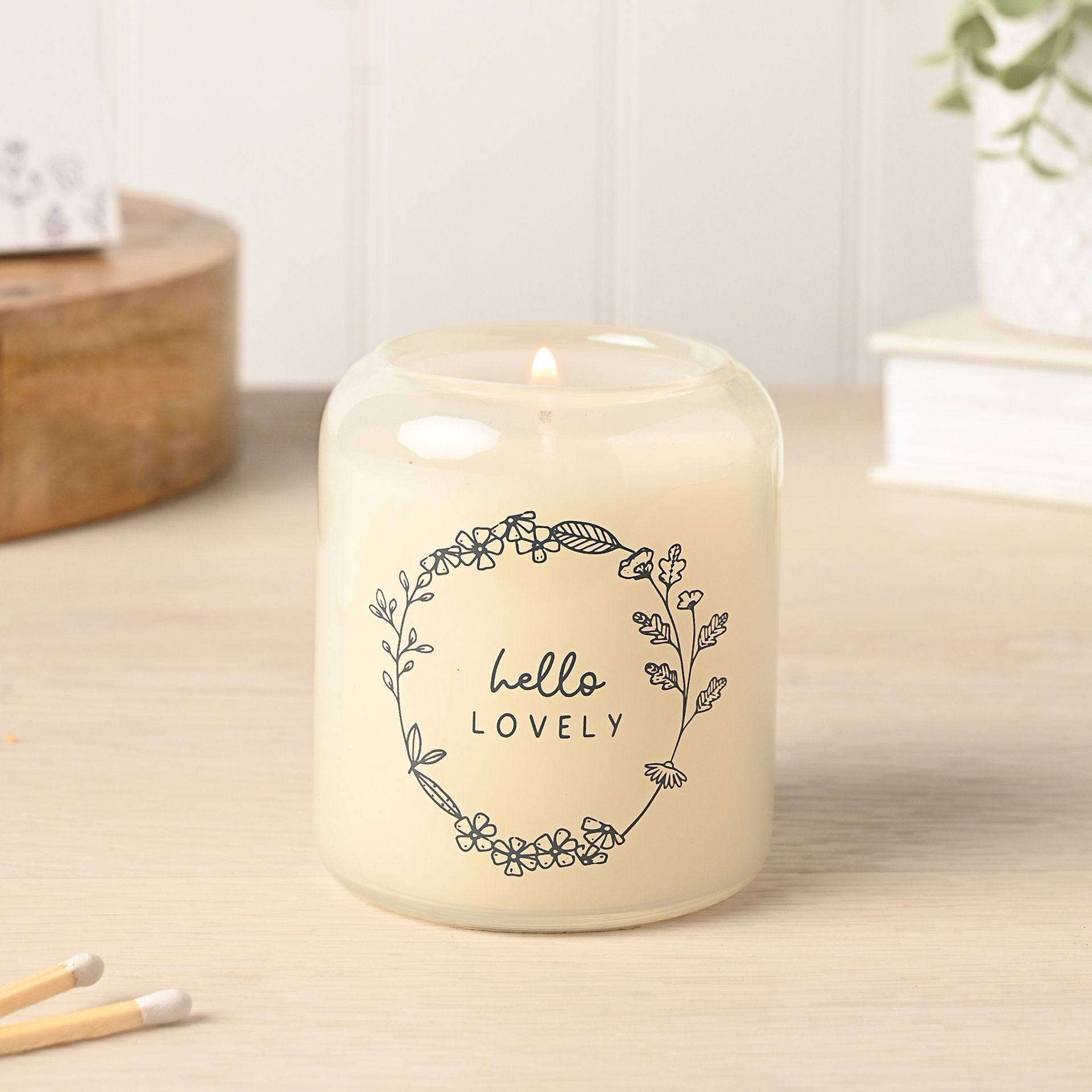 Moments Candle 210g - Hello Lovely