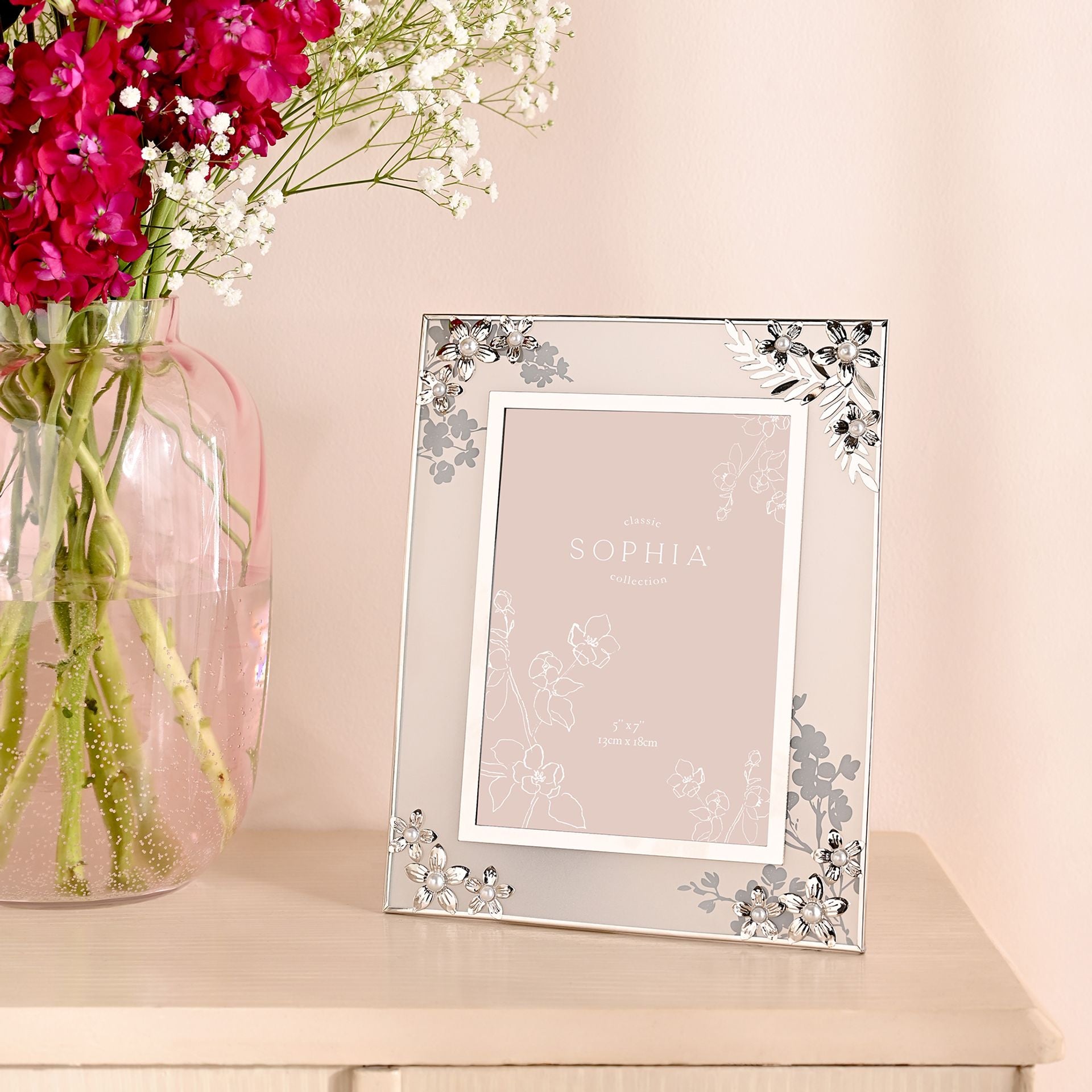 Sophia Classic Silver Daisy Photo Frame 5" x 7"