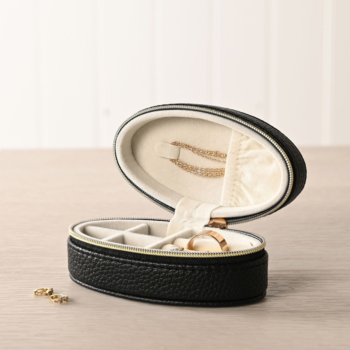 Sophia Mini Oval Jewellery Box - Black