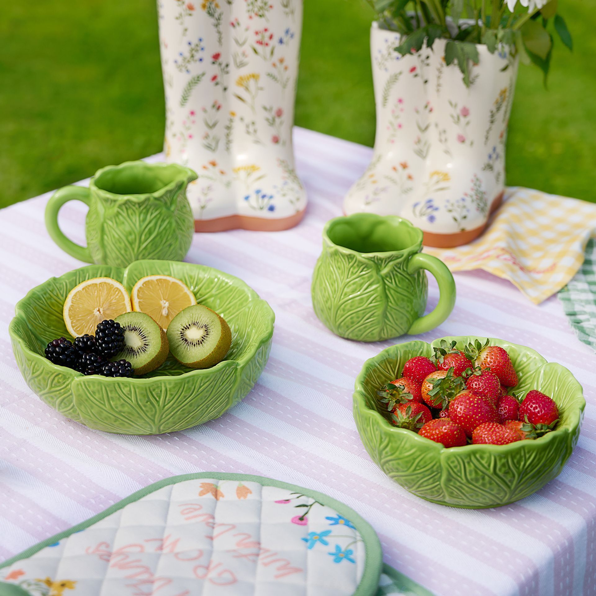 The Cottage Garden Planter Milk Jug - Cabbage