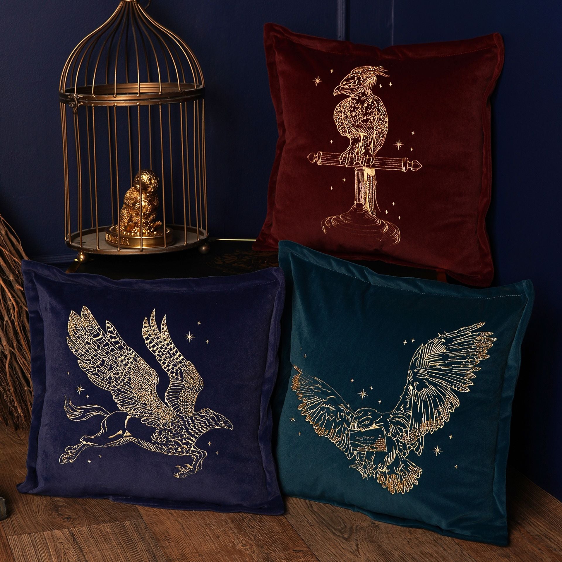 Harry Potter Alumni Velvet Cushion 43cm - Fawkes