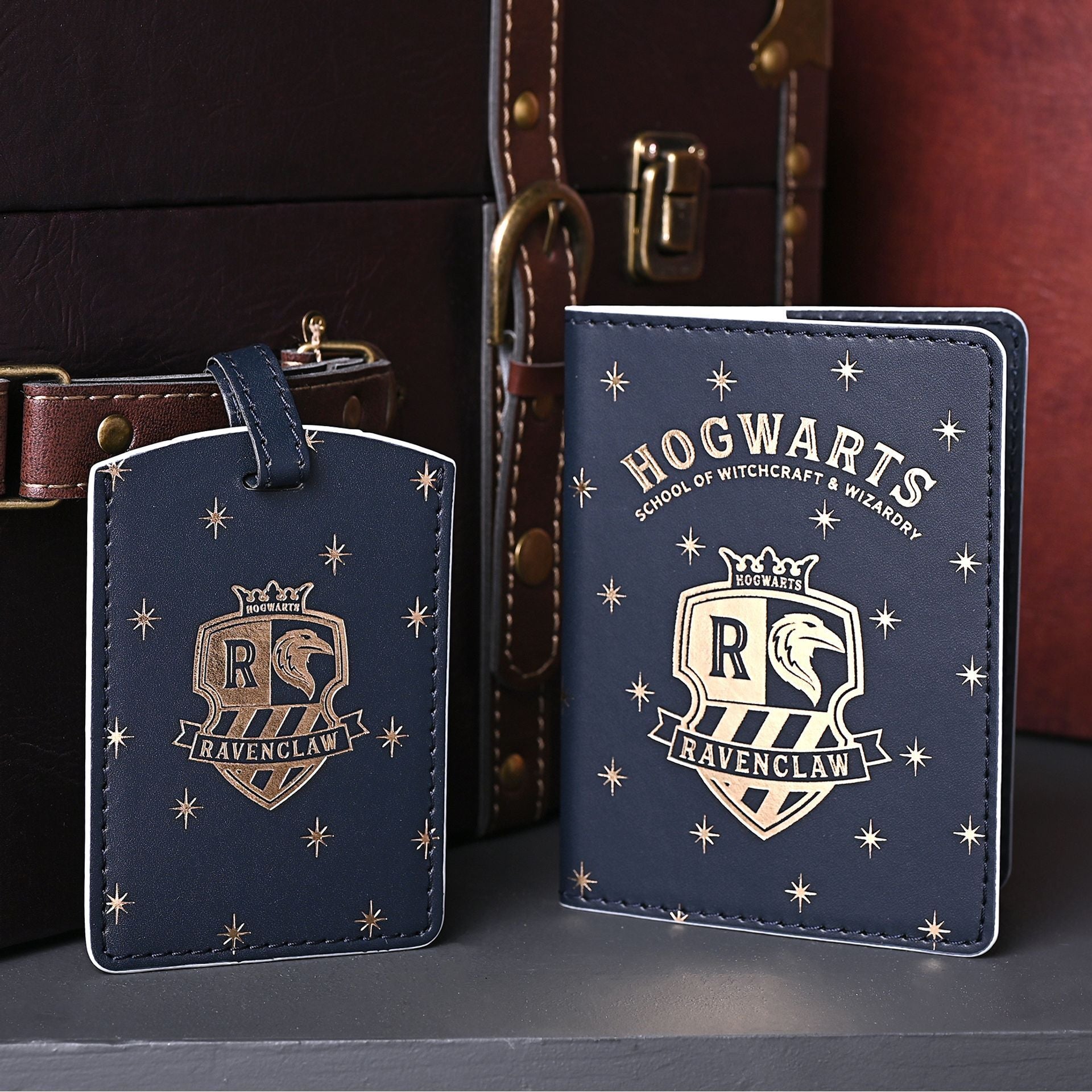 Warner Bros Harry Potter Alumni Passport Holder & Luggage Tag - Ravenclaw