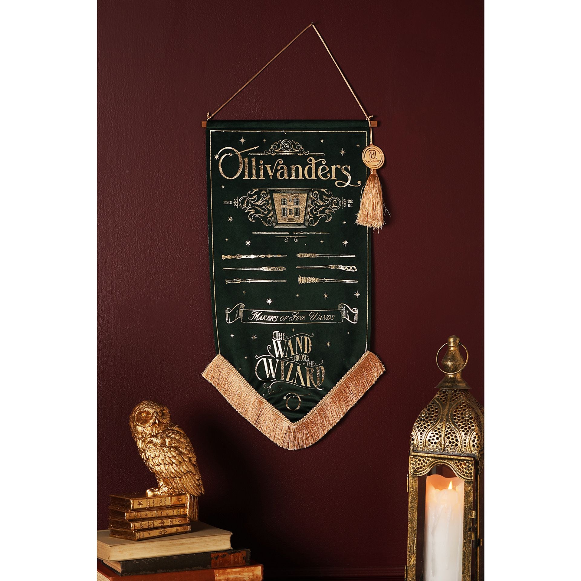 Warner Bros Harry Potter Alumni Banner - Ollivanders