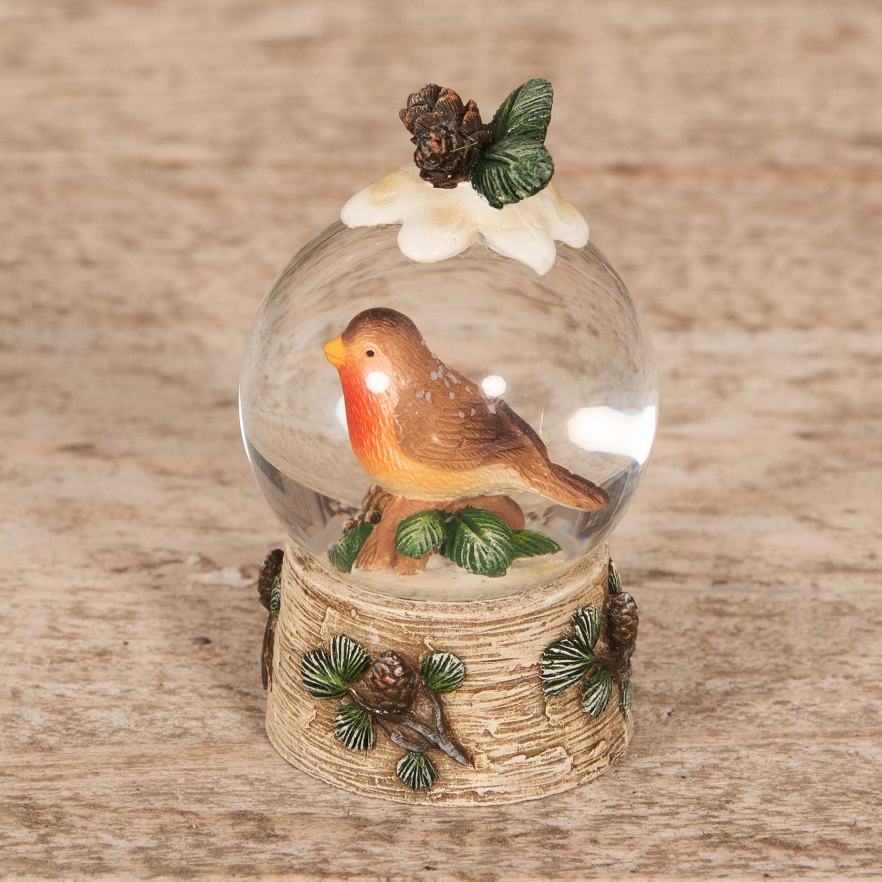 Hand Painted Resin Snowglobe - Robin & Mistletoe 7.5cm