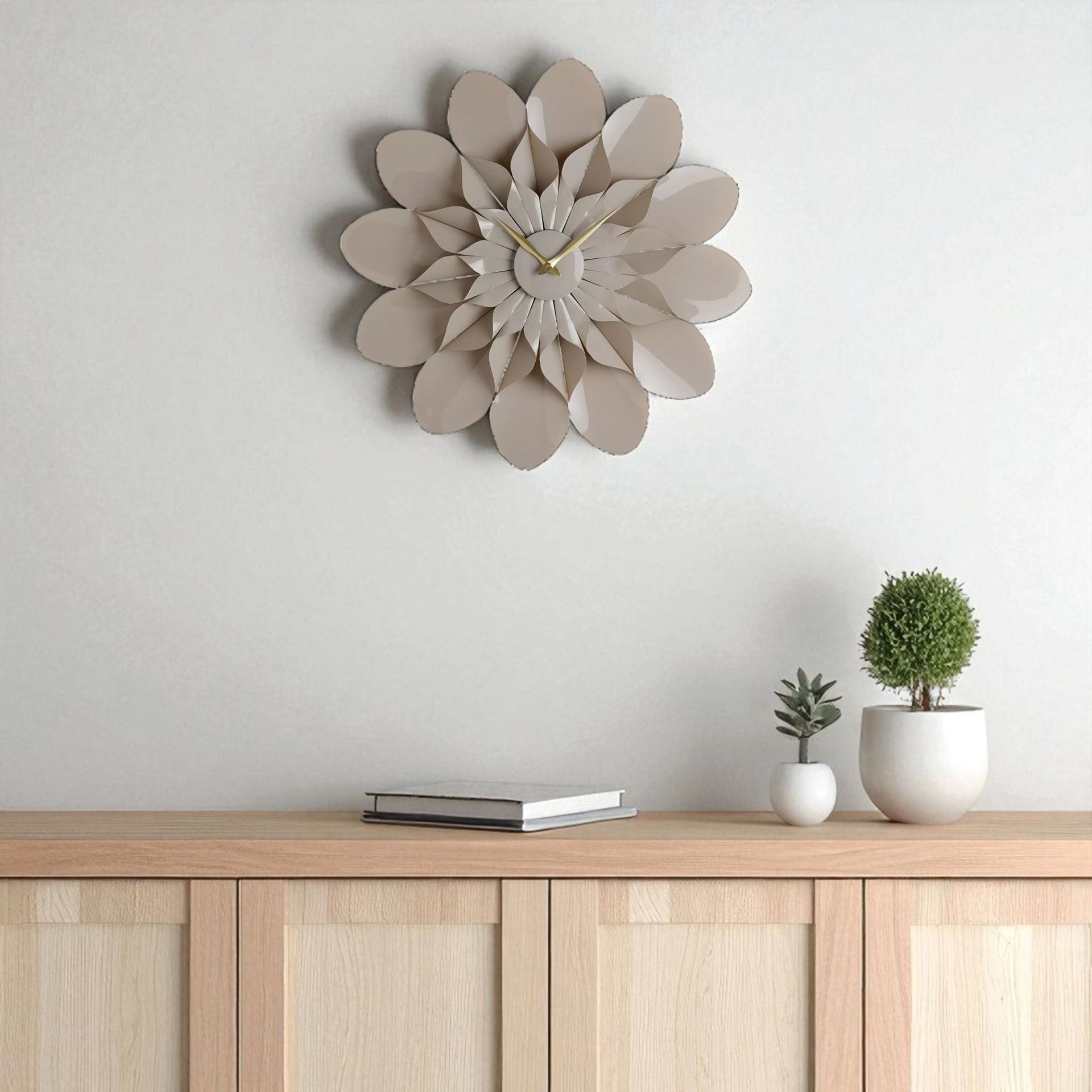 Interval 60cm Flower Petal Wall Clock