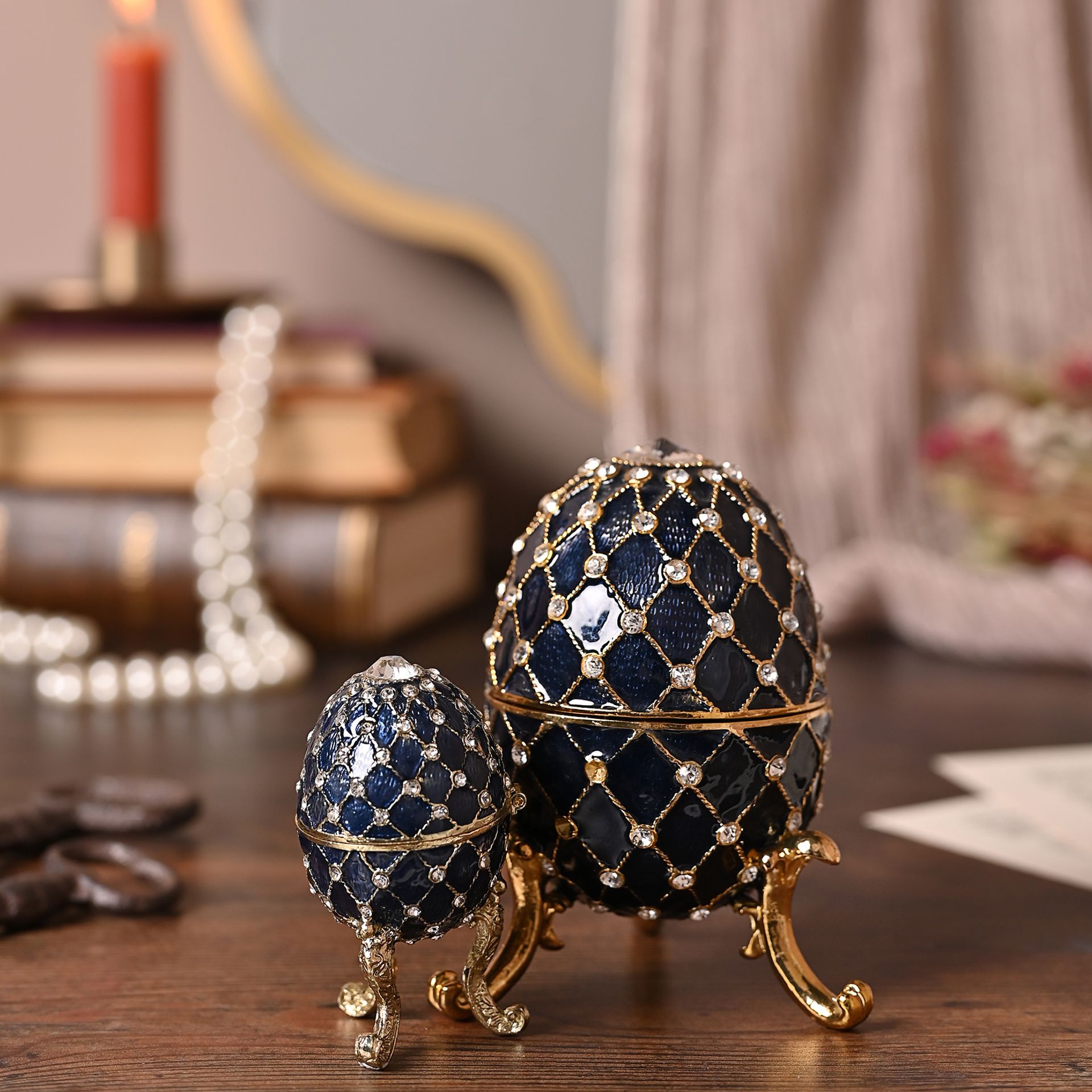 Treasured Trinkets - Small Egg Blue