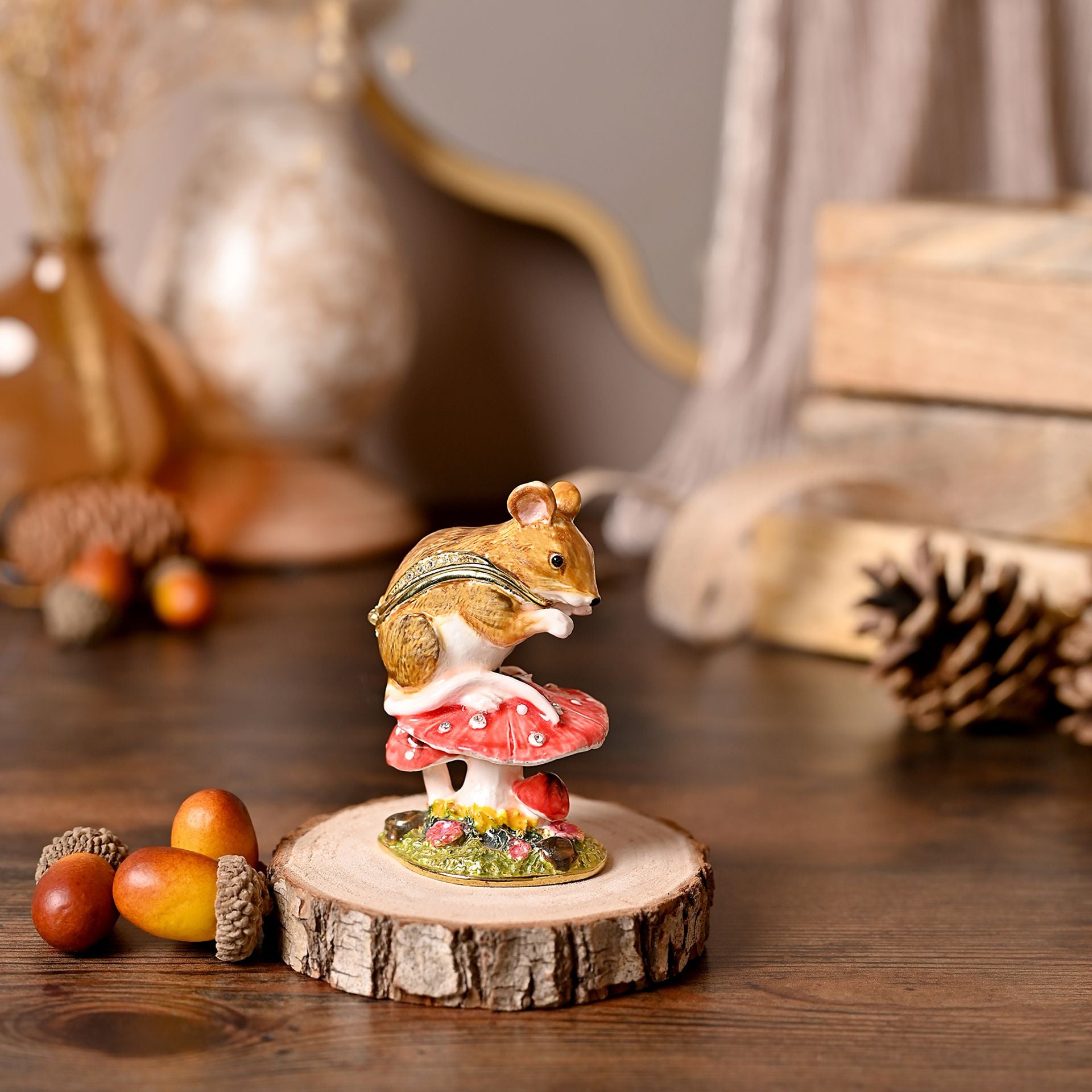 Treasured Trinkets - Mouse on Toadstool