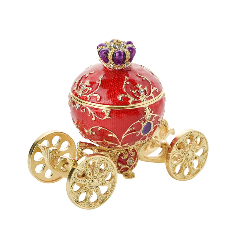 Treasured Trinkets - Regal Carriage