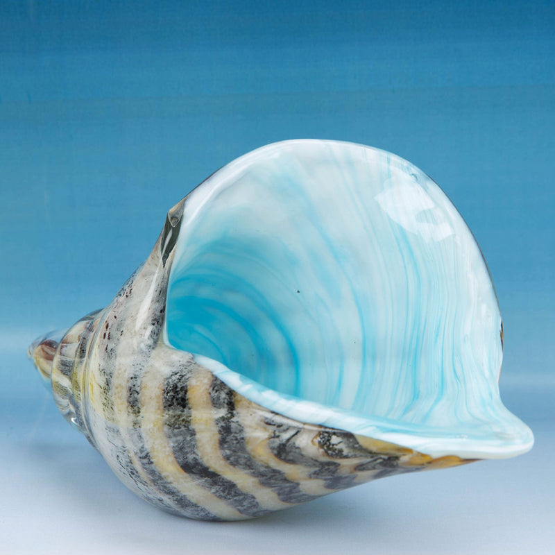 Objets dArt Glass Figurine - Shell