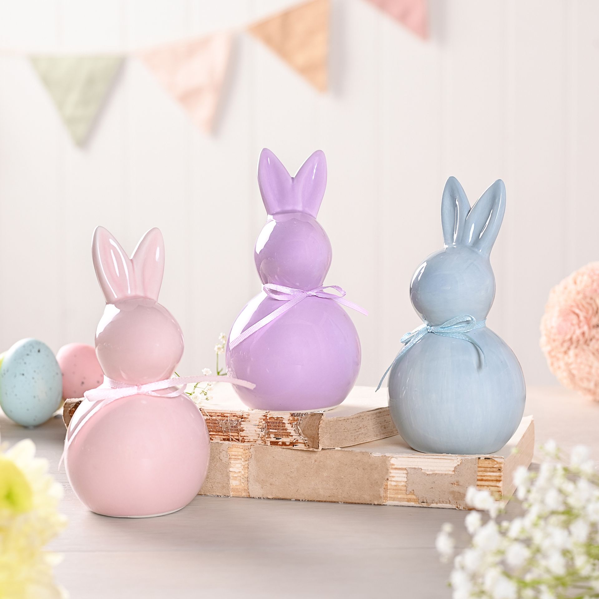 Eggs-traordinary Gifting Company Set of 3 Ceramic Pastel Coloured Bunny Ornaments