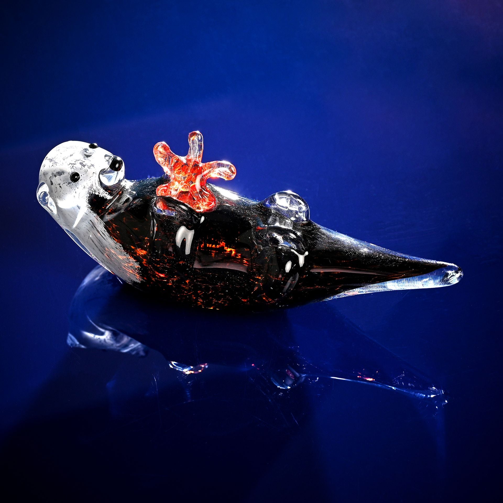 Objets d'art Glass Figurine - Playful Otter