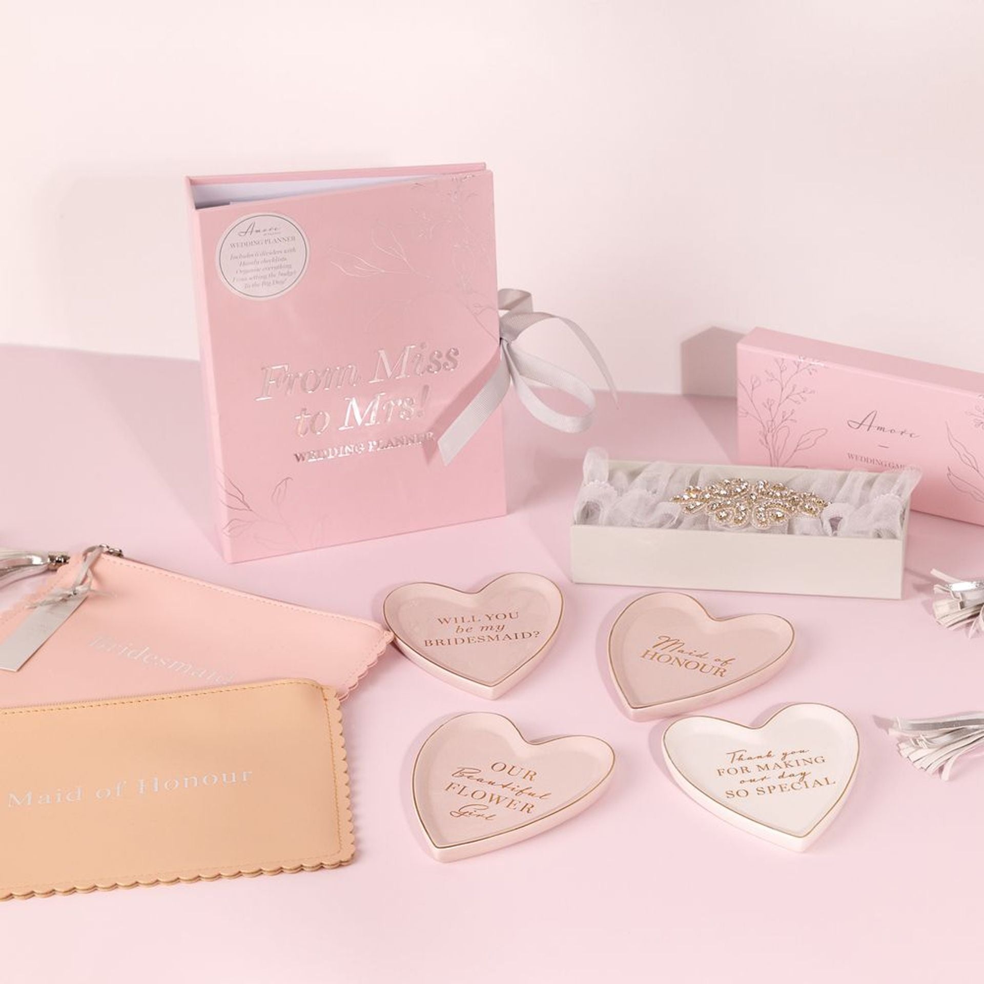 Amore Wedding Planner "Miss To Mrs"
