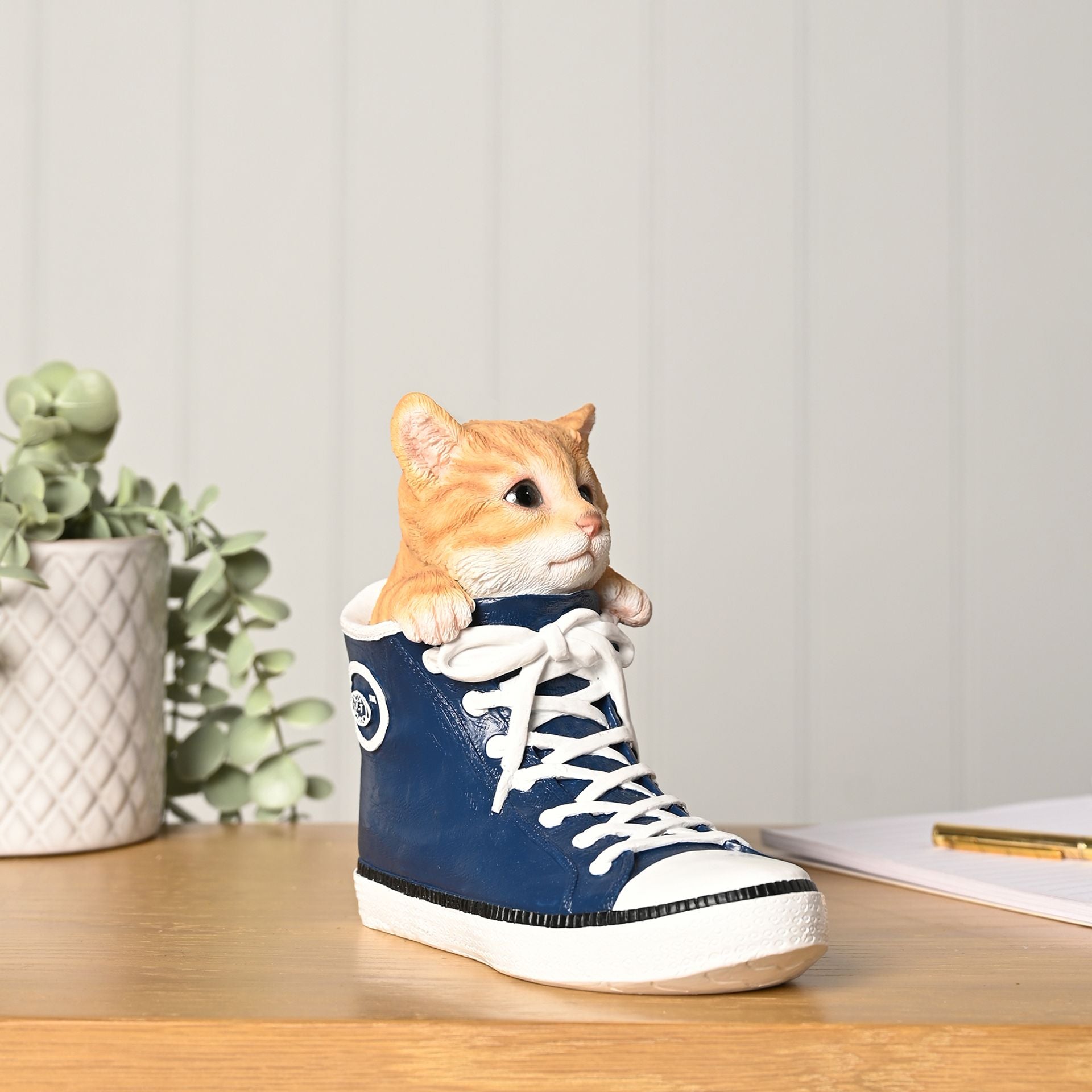 Best of Breed Ornament - Kitten In A Trainer