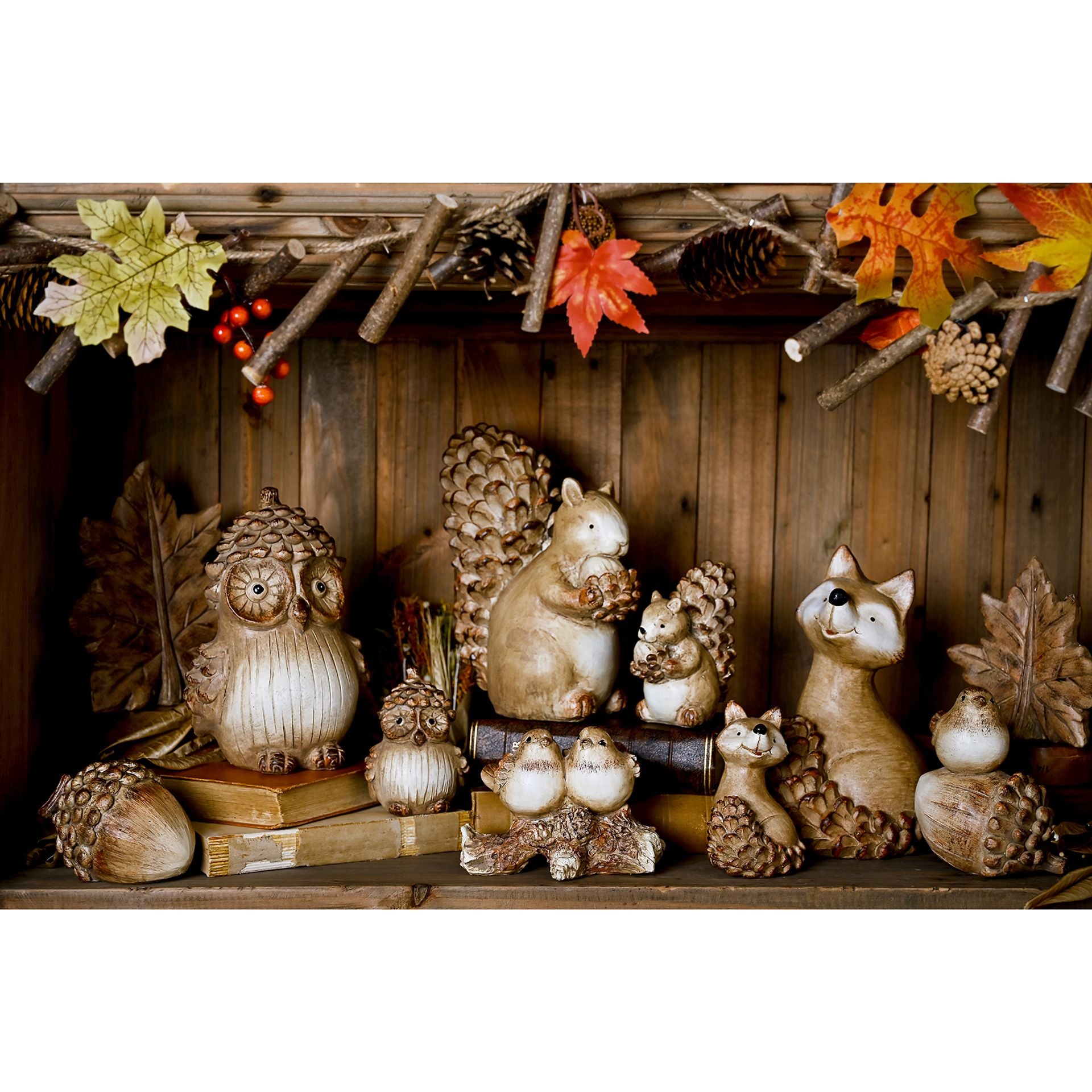 Country Living Wood Effect Resin Bird on a Pinecone