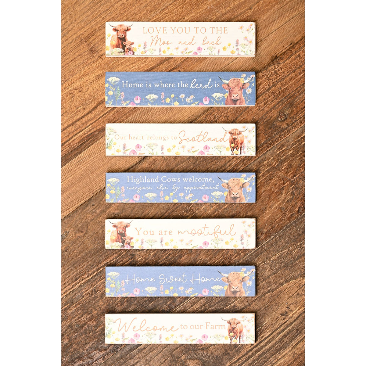 Country Living Set of 36 Highland Cow Plaques and Display Stand - 6 Designs