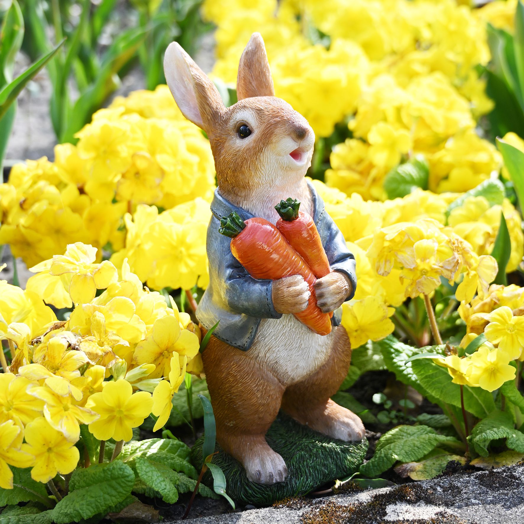 Country Living Rabbit with Bunch of Carrots Ornament
