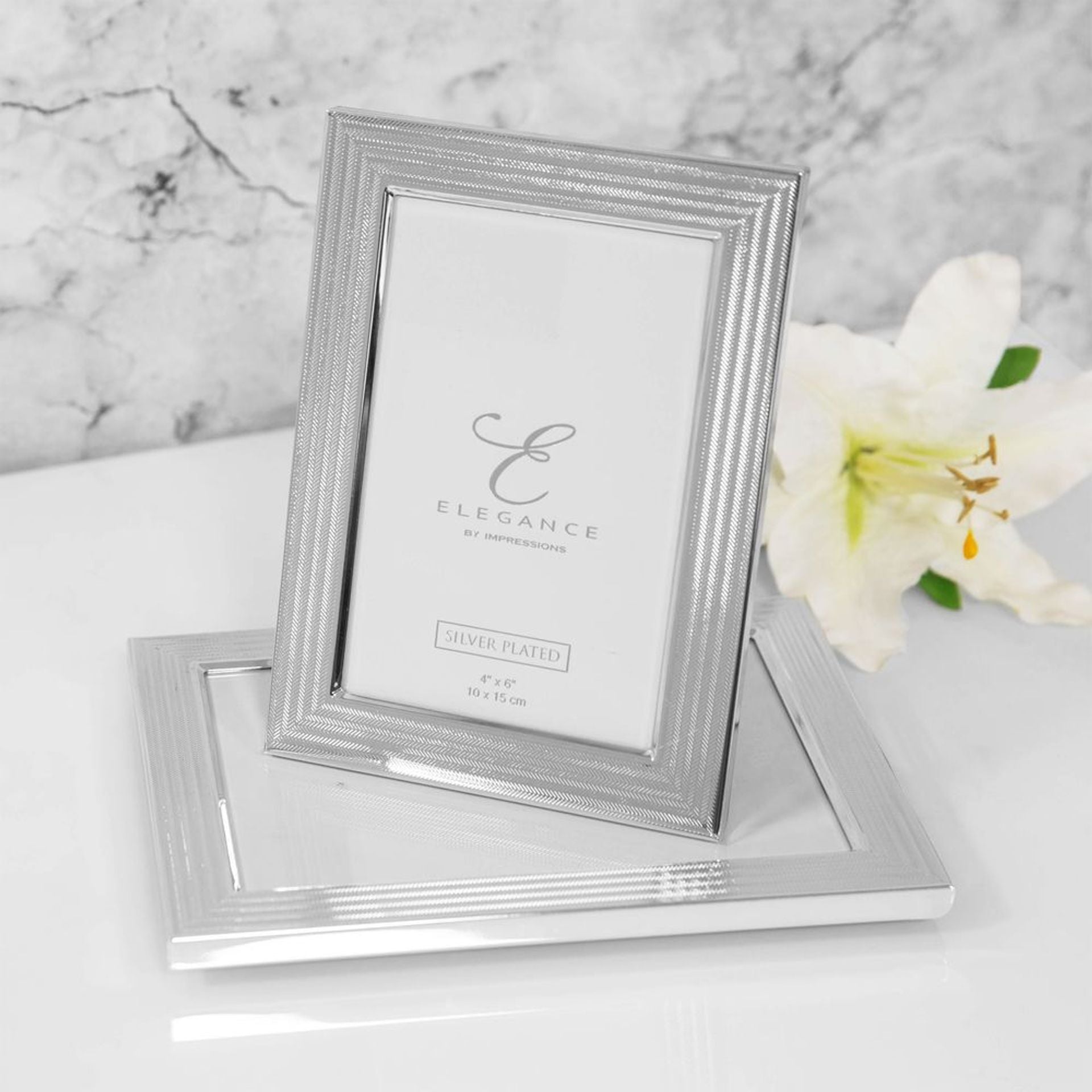 Elegance Silver Plated Textured Surface Photo Frame 5" x 7"