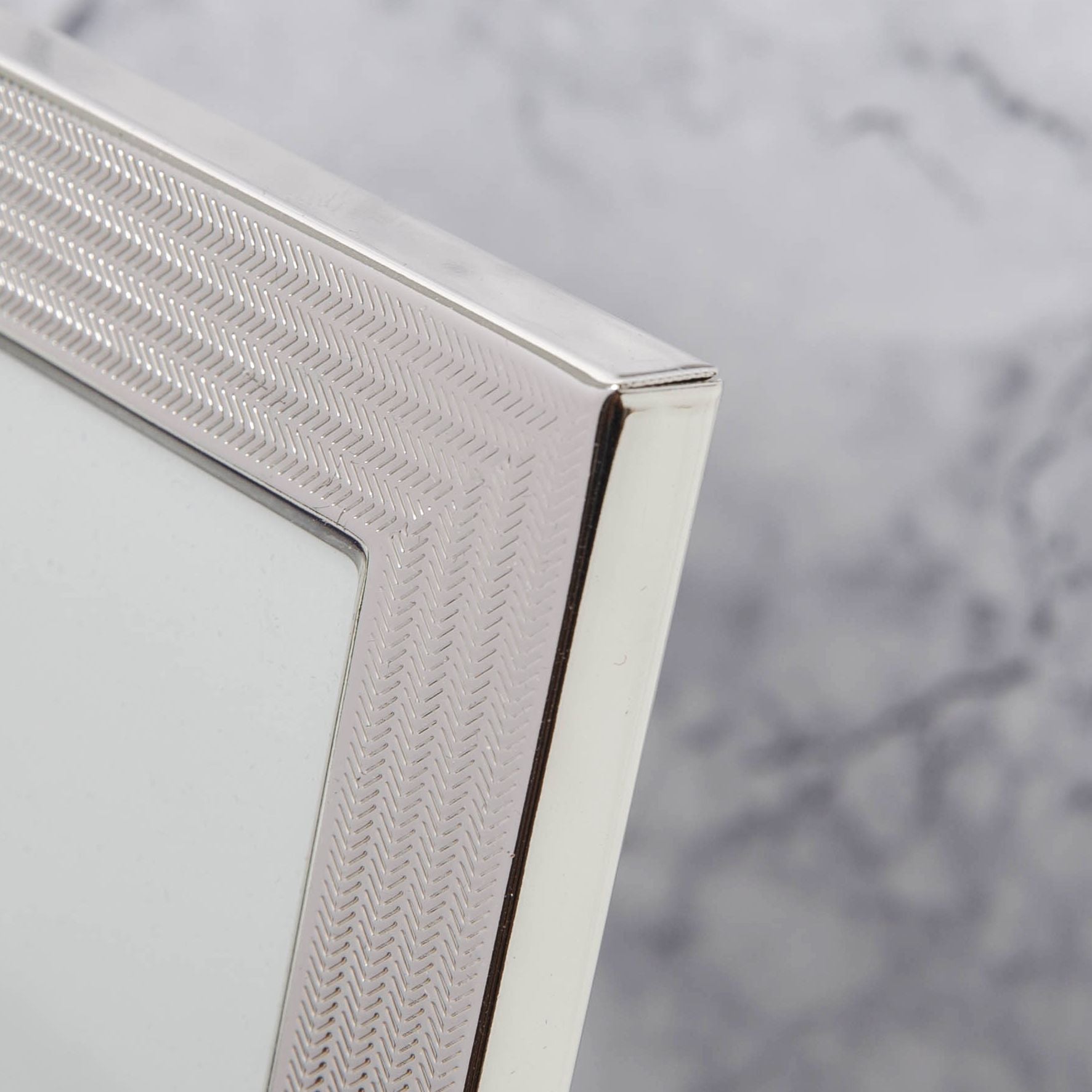 Elegance Silver Plated Textured Surface Photo Frame 5" x 7"