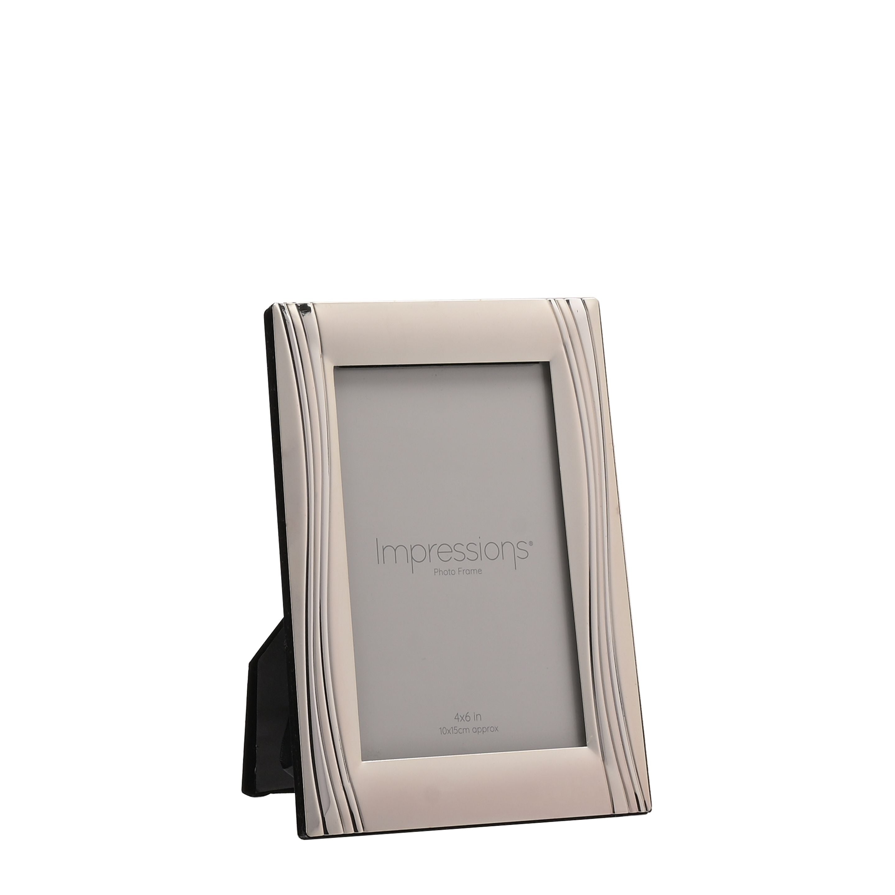 Satin Silverplated Photoframe - Shiny Wavy Design 4" x 6"