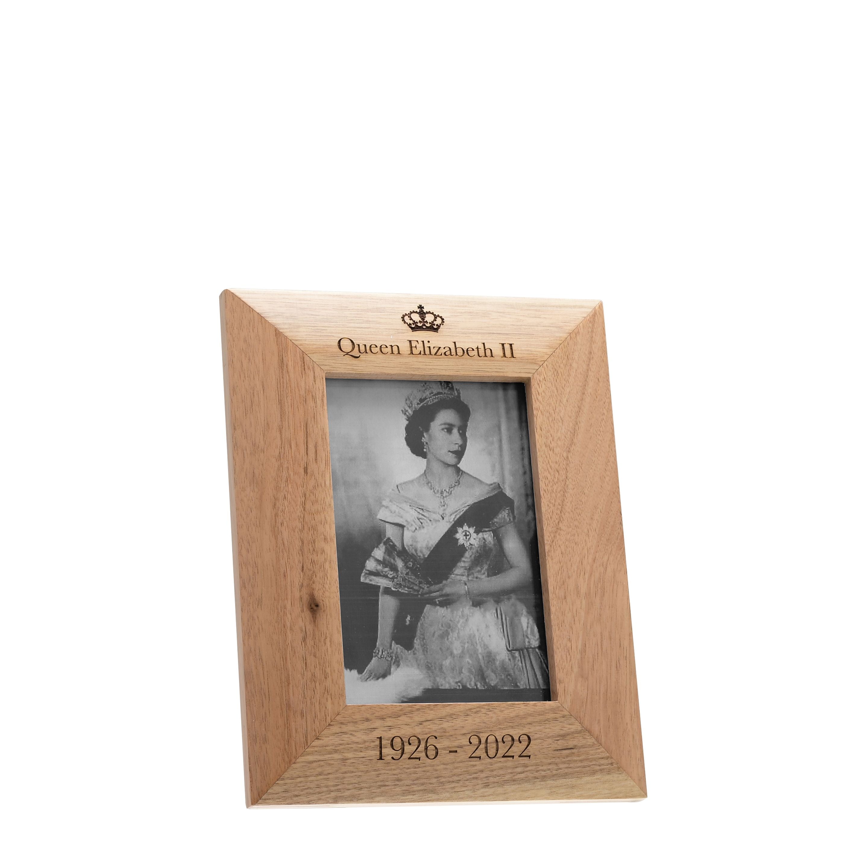 Queen Elizabeth II Wooden Memorial Frame 4" x 6"