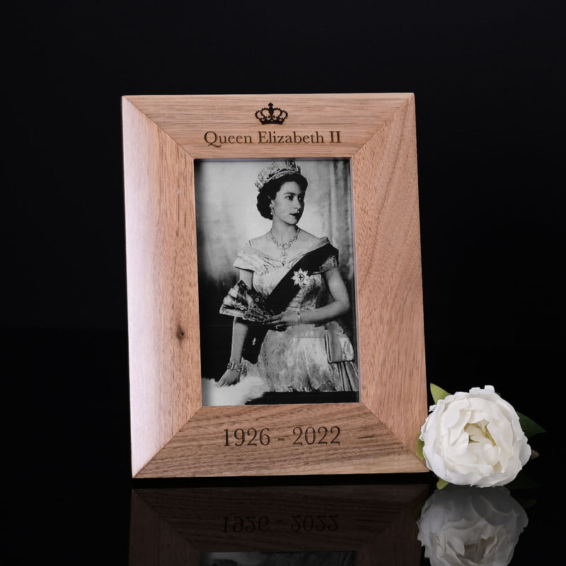 Queen Elizabeth II Wooden Memorial Frame 4" x 6"