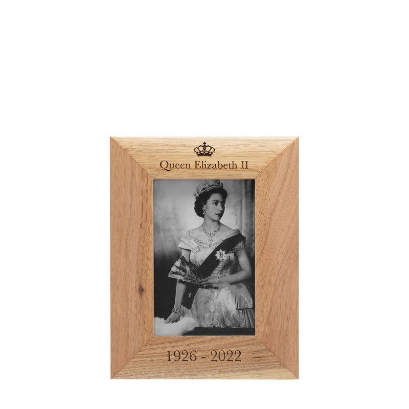 Queen Elizabeth II Wooden Memorial Frame 4" x 6"