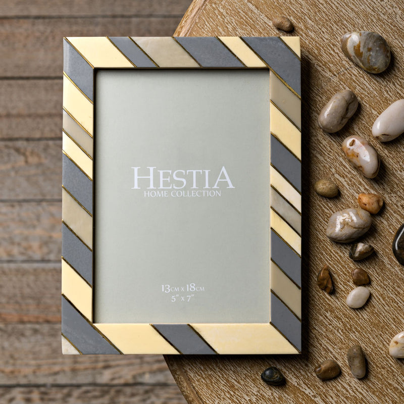 Marbelled Resin Photo Frame with Brass Inlay 5" x 7"