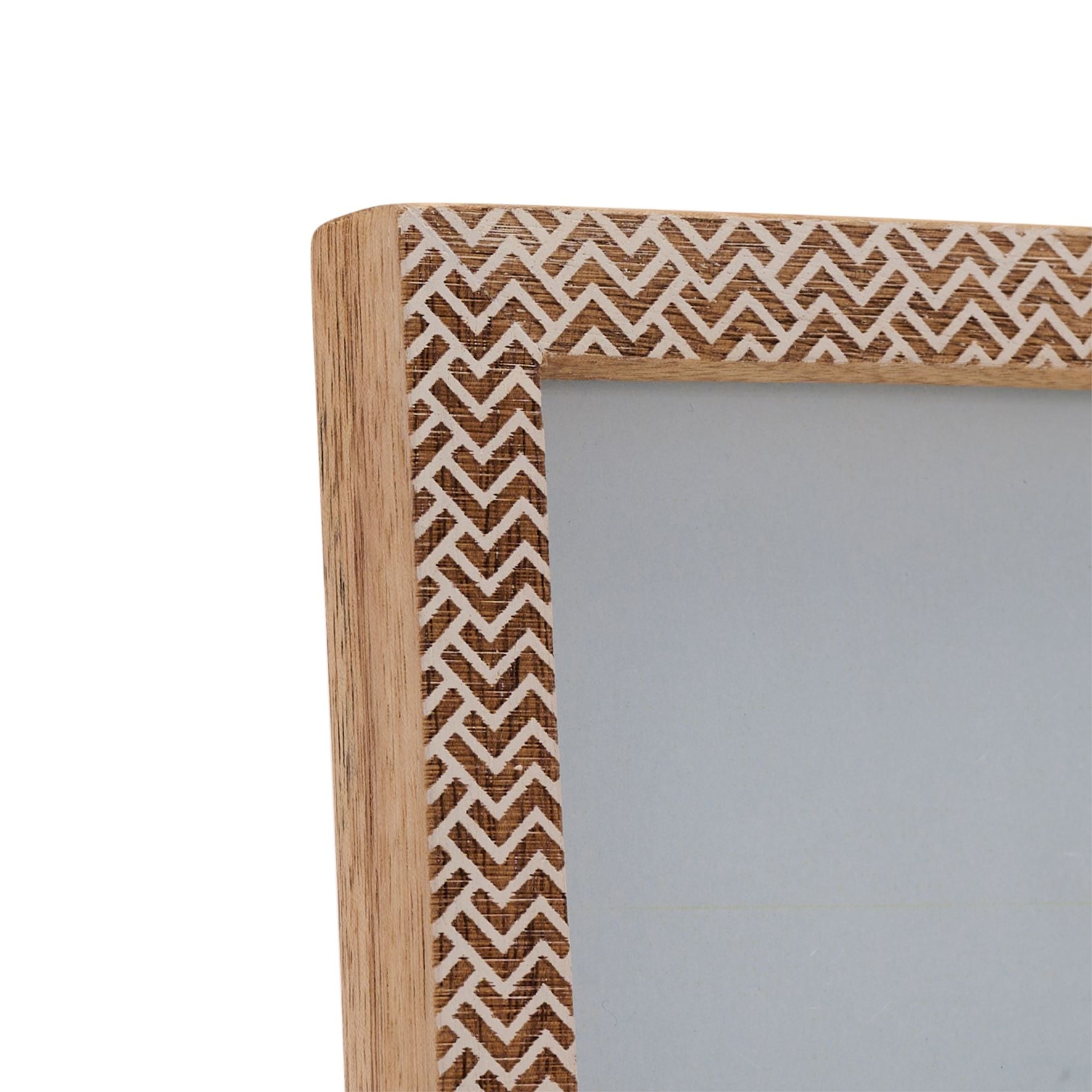 Hestia Chevron Stamped Carved Wood Photo Frame 4" x 6"