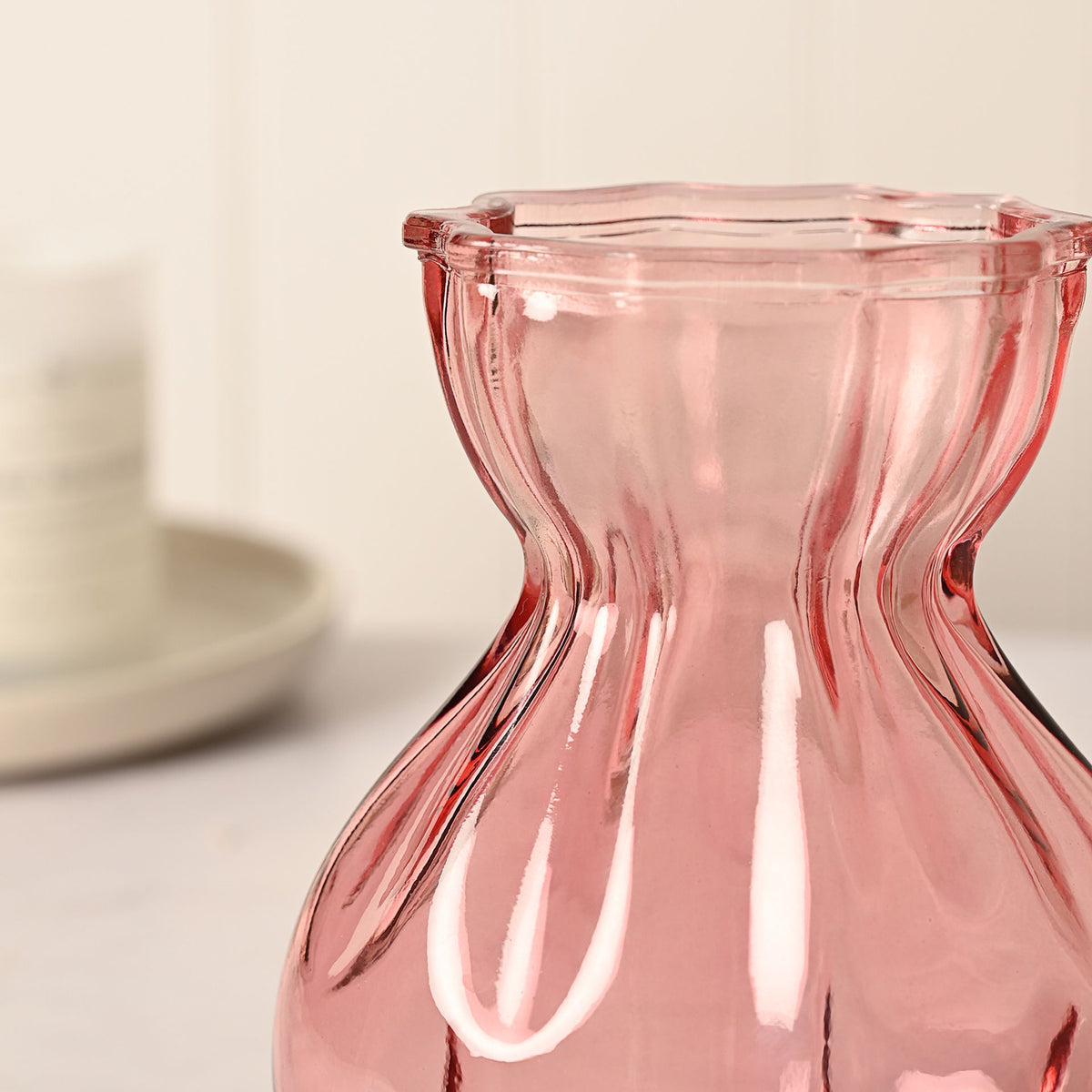 Hestia Pink Ruffled Vase 18cm