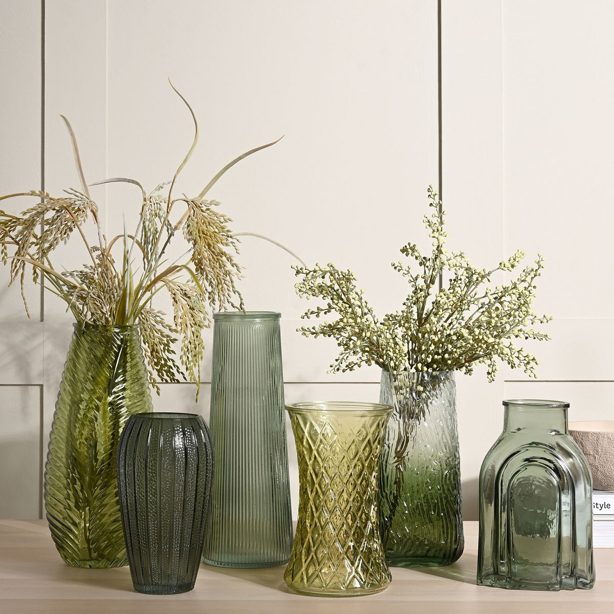 Hestia Green Rippled Vase 19cm
