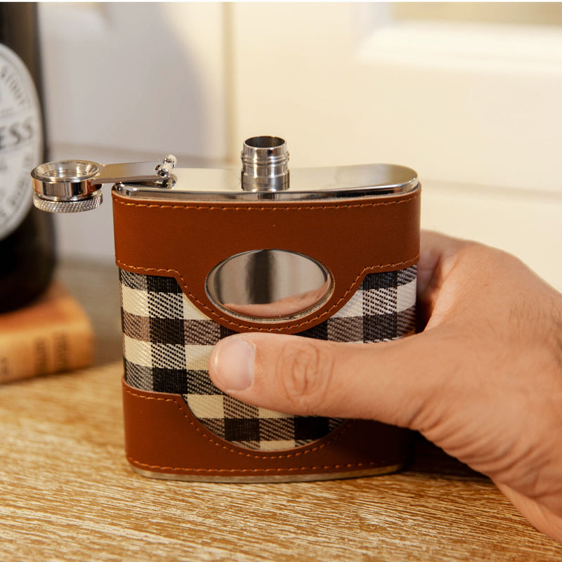 Chequer Print Faux Leather Hip Flask & Engravable Plate 6oz