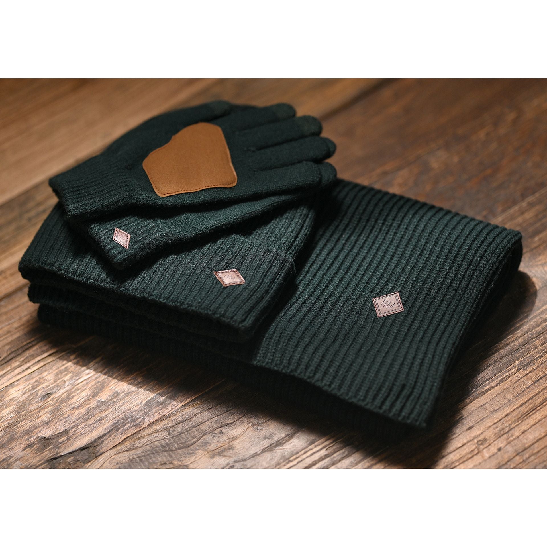 Harvey Makin Layers Hat, Gloves and Scarf Gift Set - Green