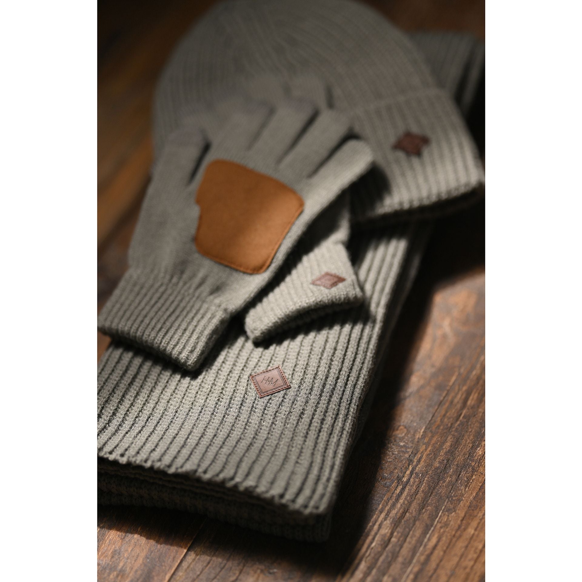 Harvey Makin Layers Hat, Gloves and Scarf Gift Set - Grey