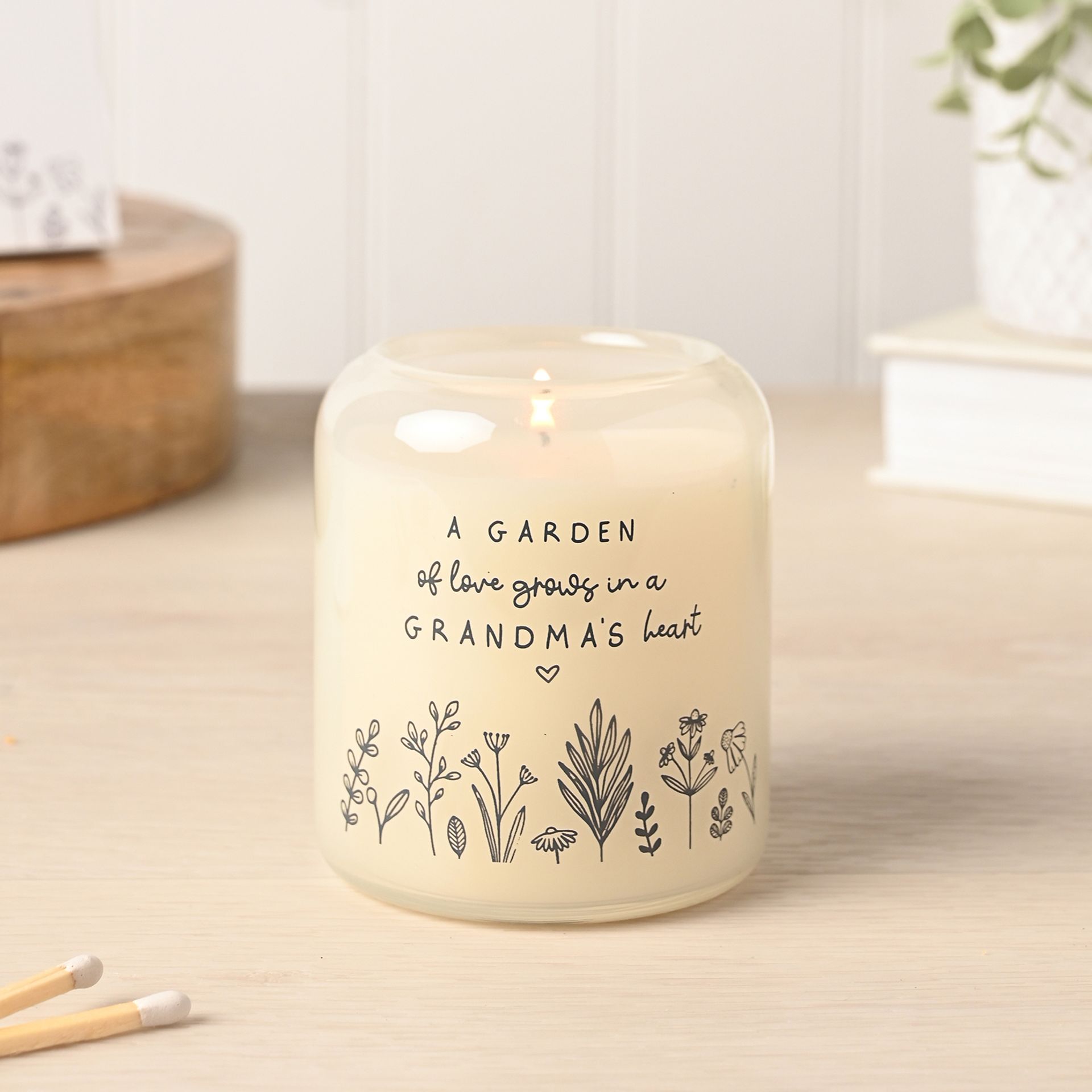 Moments Candle 210g - Grandma