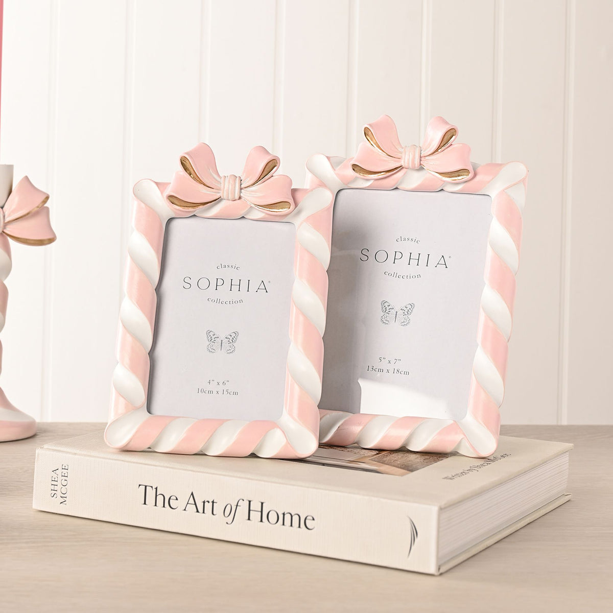Resin Pink Candy Cane & Bow Photo Frame 4" x 6"