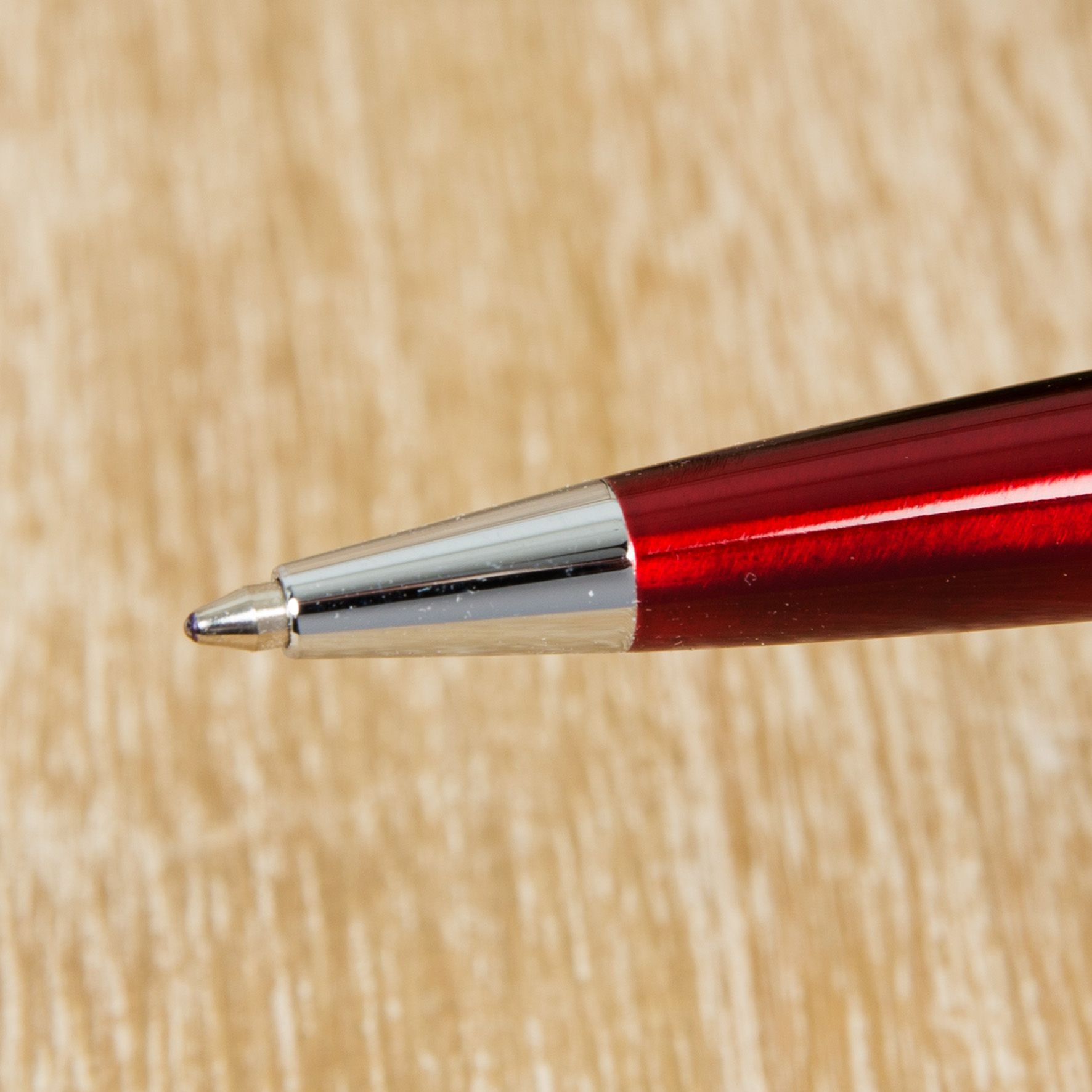 Stratton Ballpoint Pen - Red with Etched Pattern Top