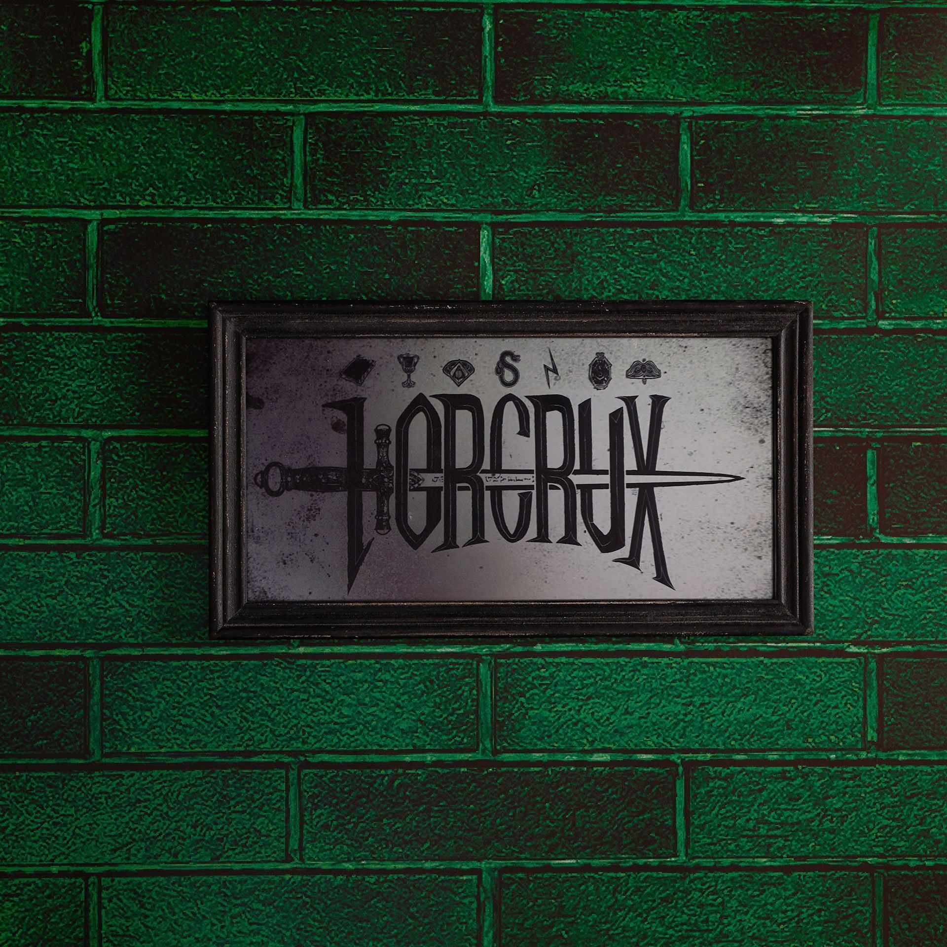 Warner Bros Harry Potter Dark Arts Mirrored Plaque - Horcrux