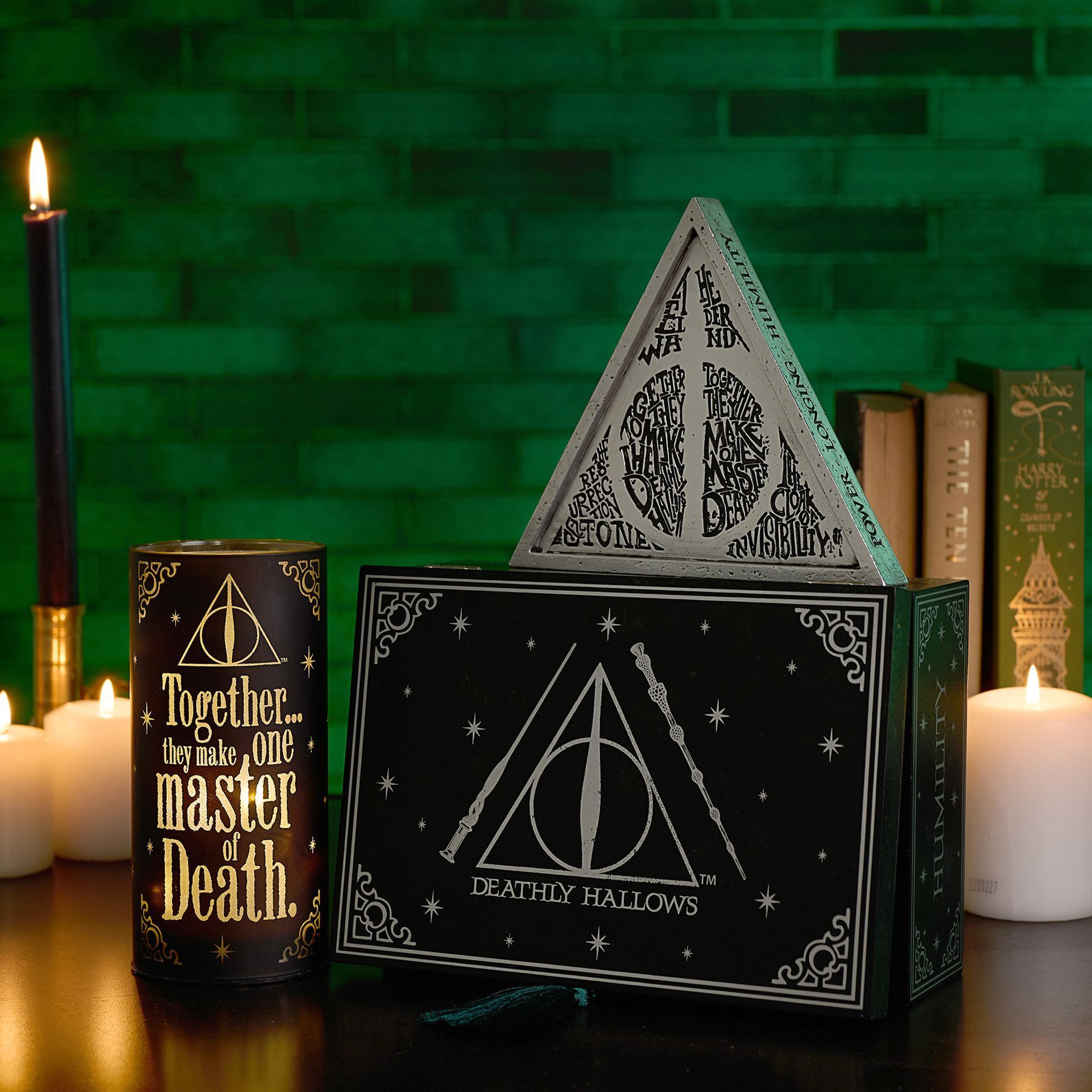 Warner Bros Harry Potter Dark Arts Box - Deathly Hallows