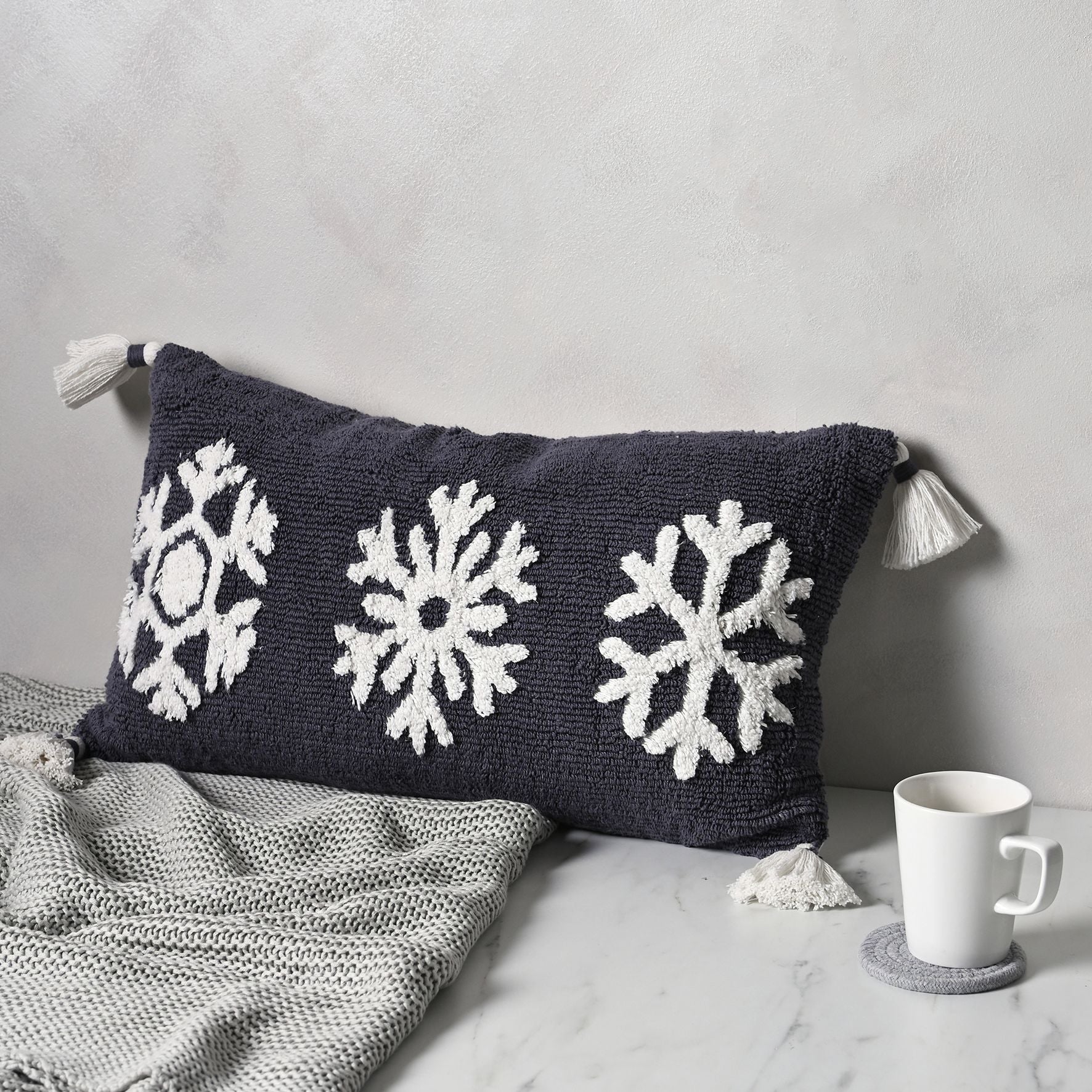 Snowlake Cushion with Tassles